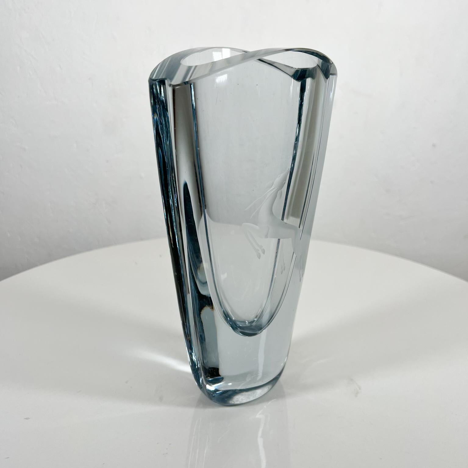 Suédois 1950s Strombergshyttan Vase Gazelle Crystal Art Glass Gunnar Nyland Sweden en vente