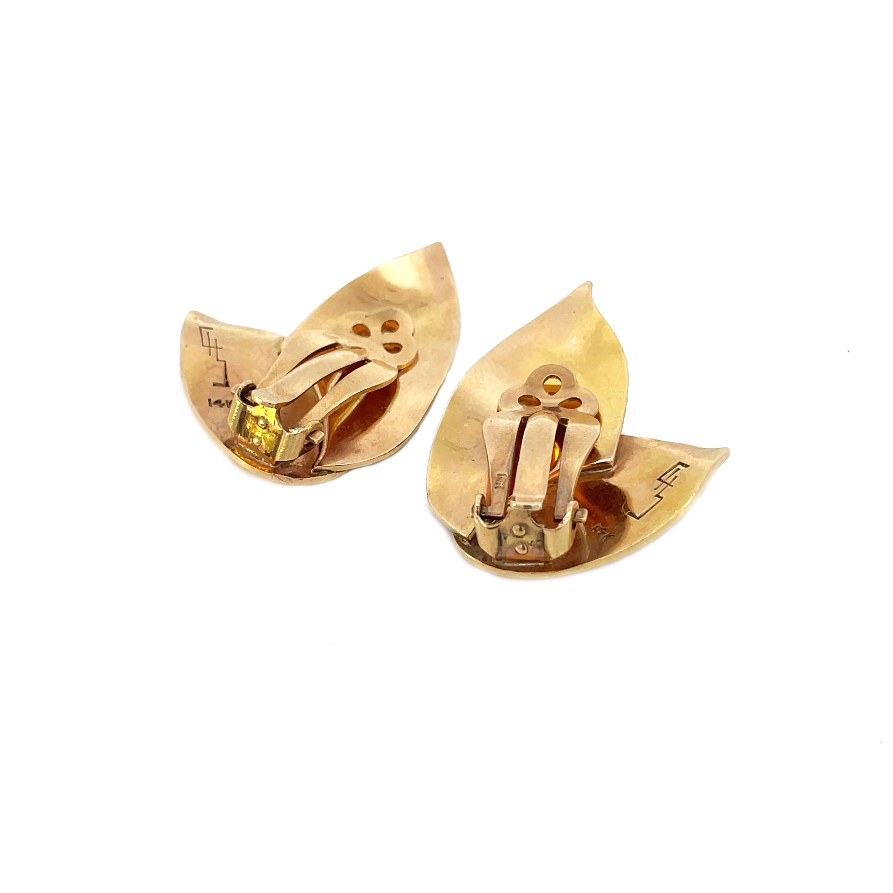 1950s Studio 14K Yellow Gold Butterfly Clip On Earrings For Sale 1