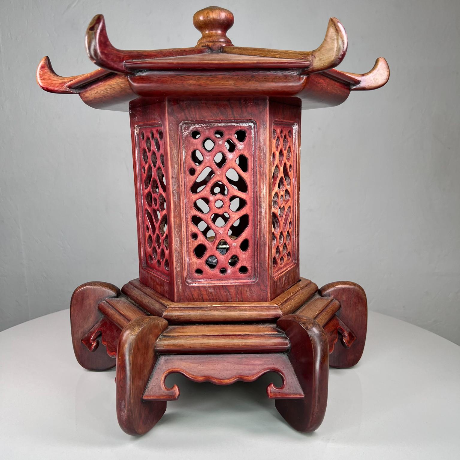 1950s Stunning Vintage Pagoda Table Lamp Intricate Handcrafted Wood For Sale 3