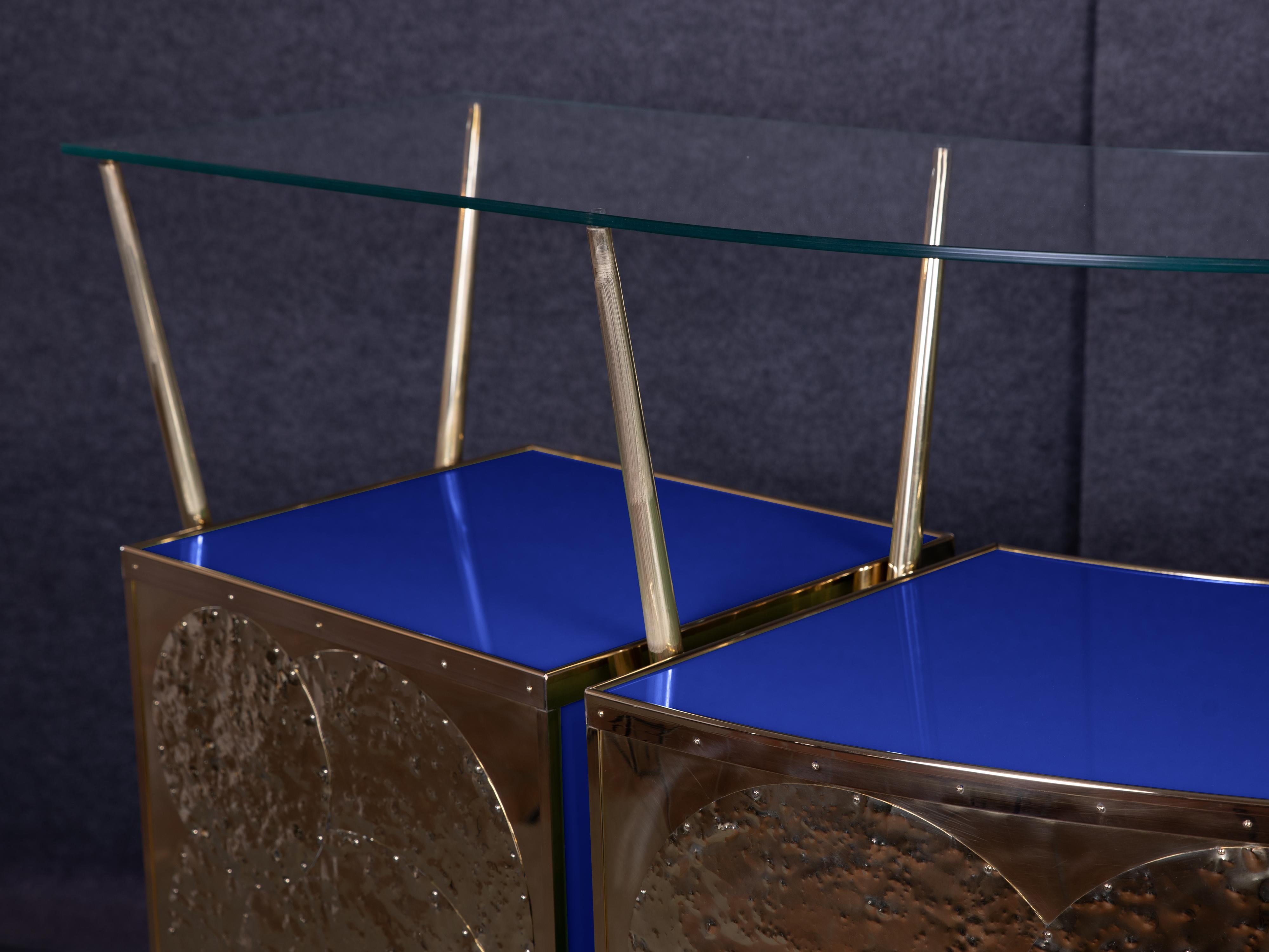 Beleuchten Sie Ihren Raum mit einem atemberaubenden 1950er Jahre italienischen Cocktail Blue Murano Bar JF (Moderne der Mitte des Jahrhunderts) im Angebot
