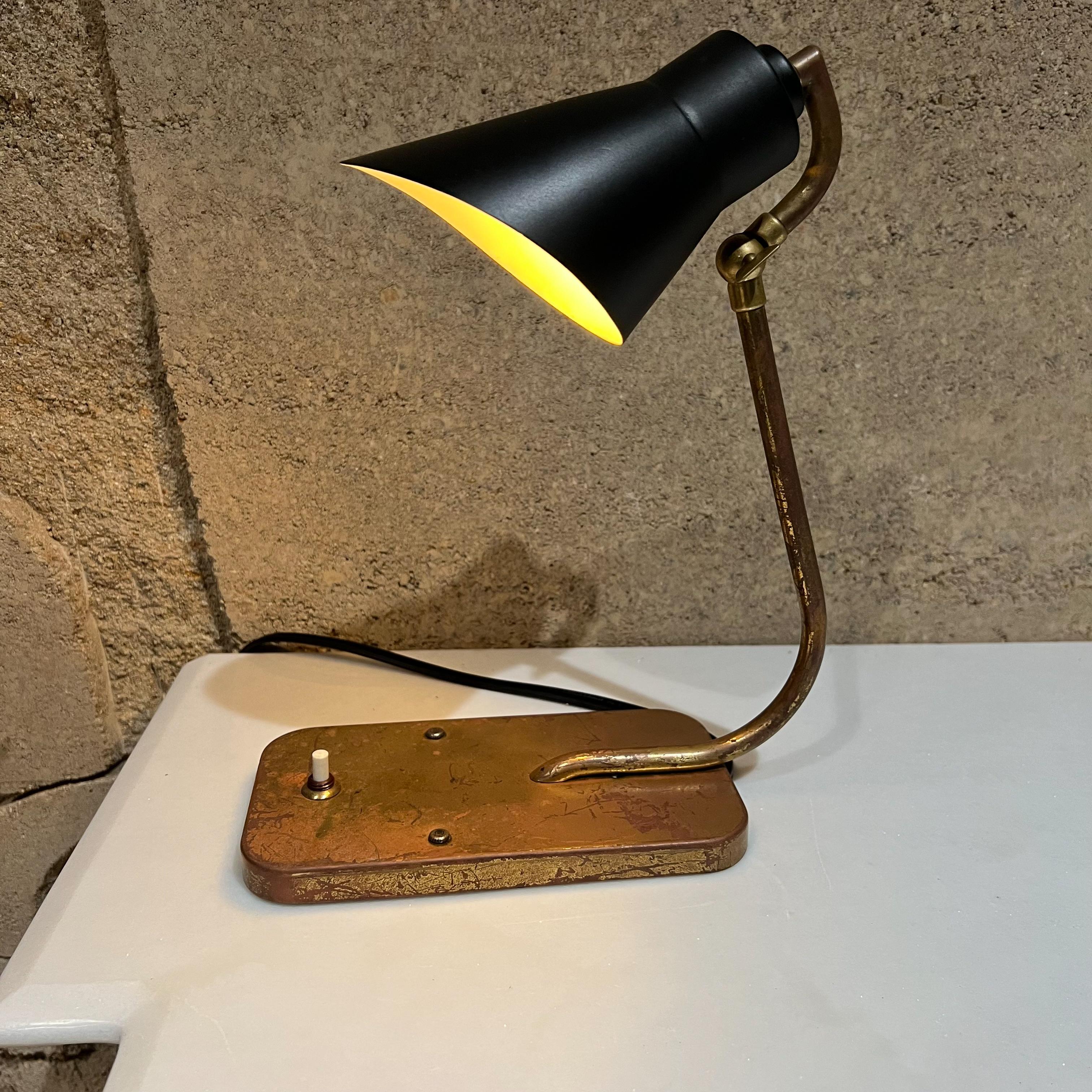 Mid-Century Modern 1950s Style Lightolier Modern Lamp Sculptural Task Desk Light Brass and Black