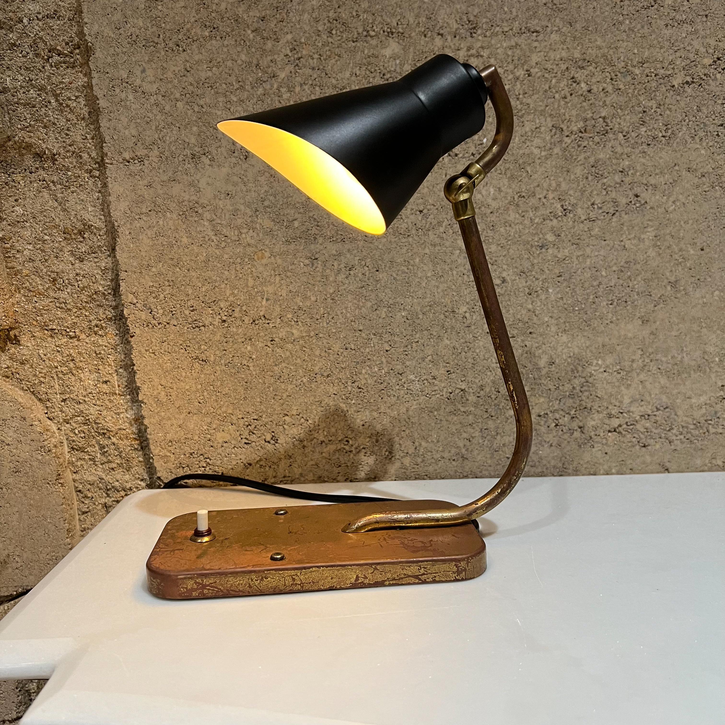 Mid-20th Century 1950s Style Lightolier Modern Lamp Sculptural Task Desk Light Brass and Black