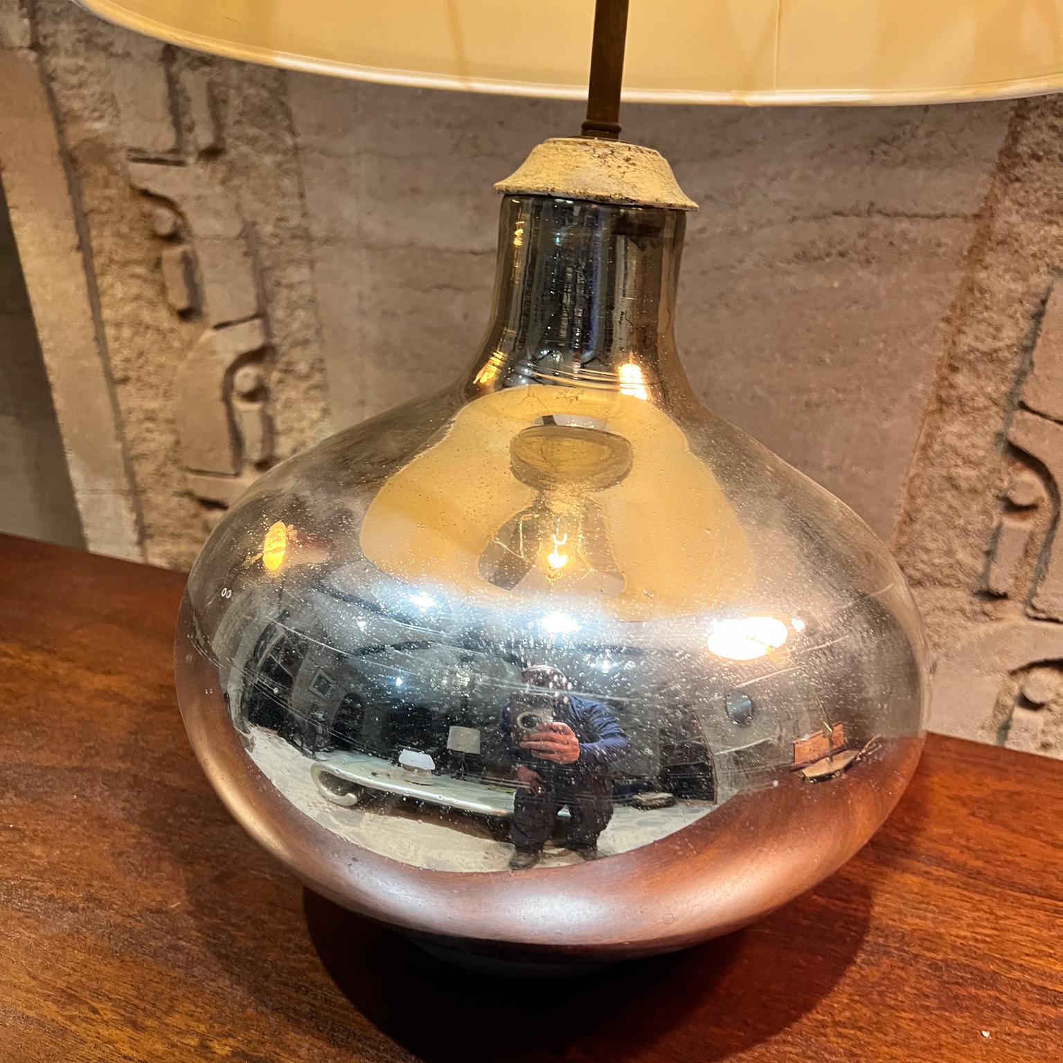 Mexicain Lampe de table en verre au mercure Luis Barragán, style années 1950, Mexique en vente