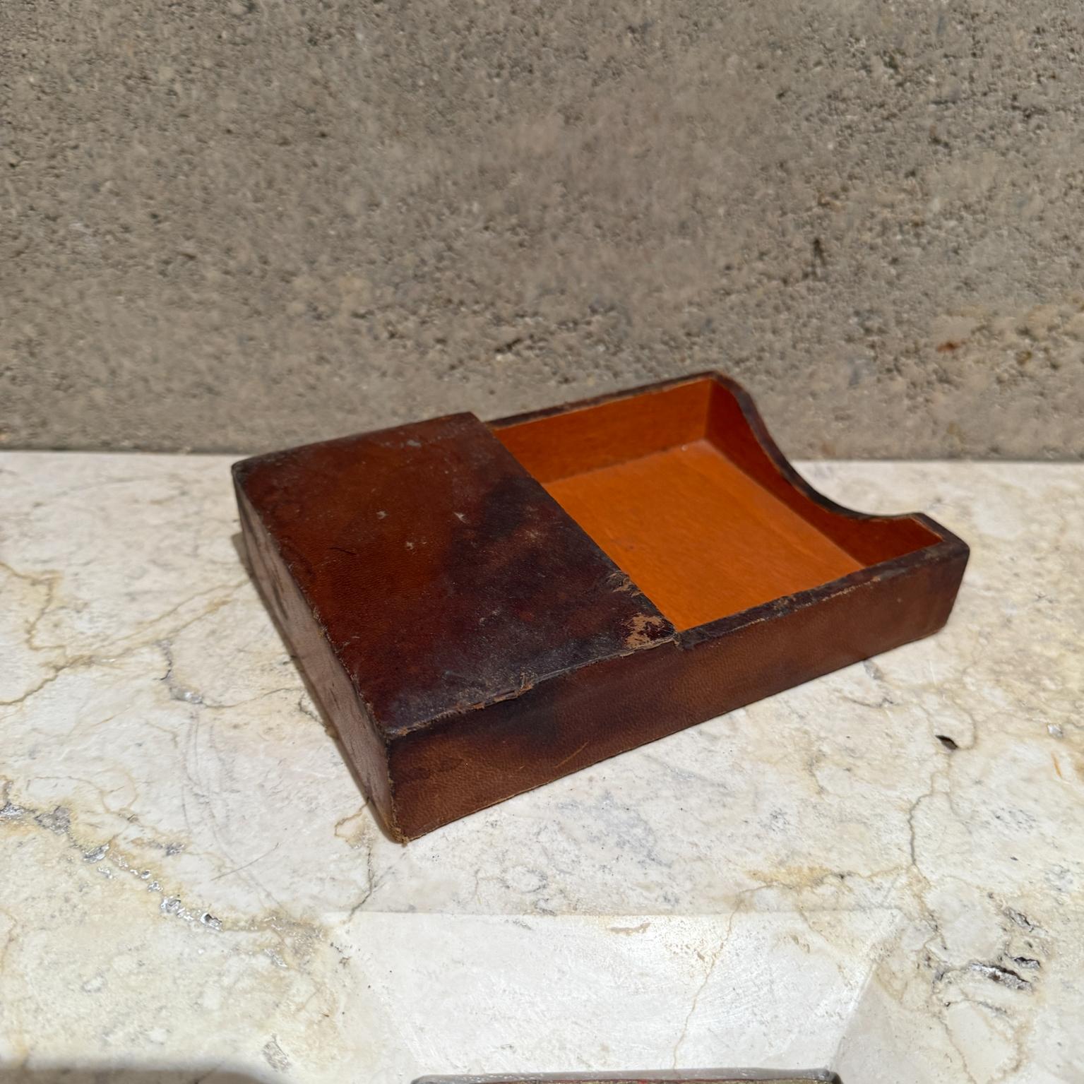Mid-20th Century 1950s Style of Hermès Distressed Leather Note Pad Holder For Sale