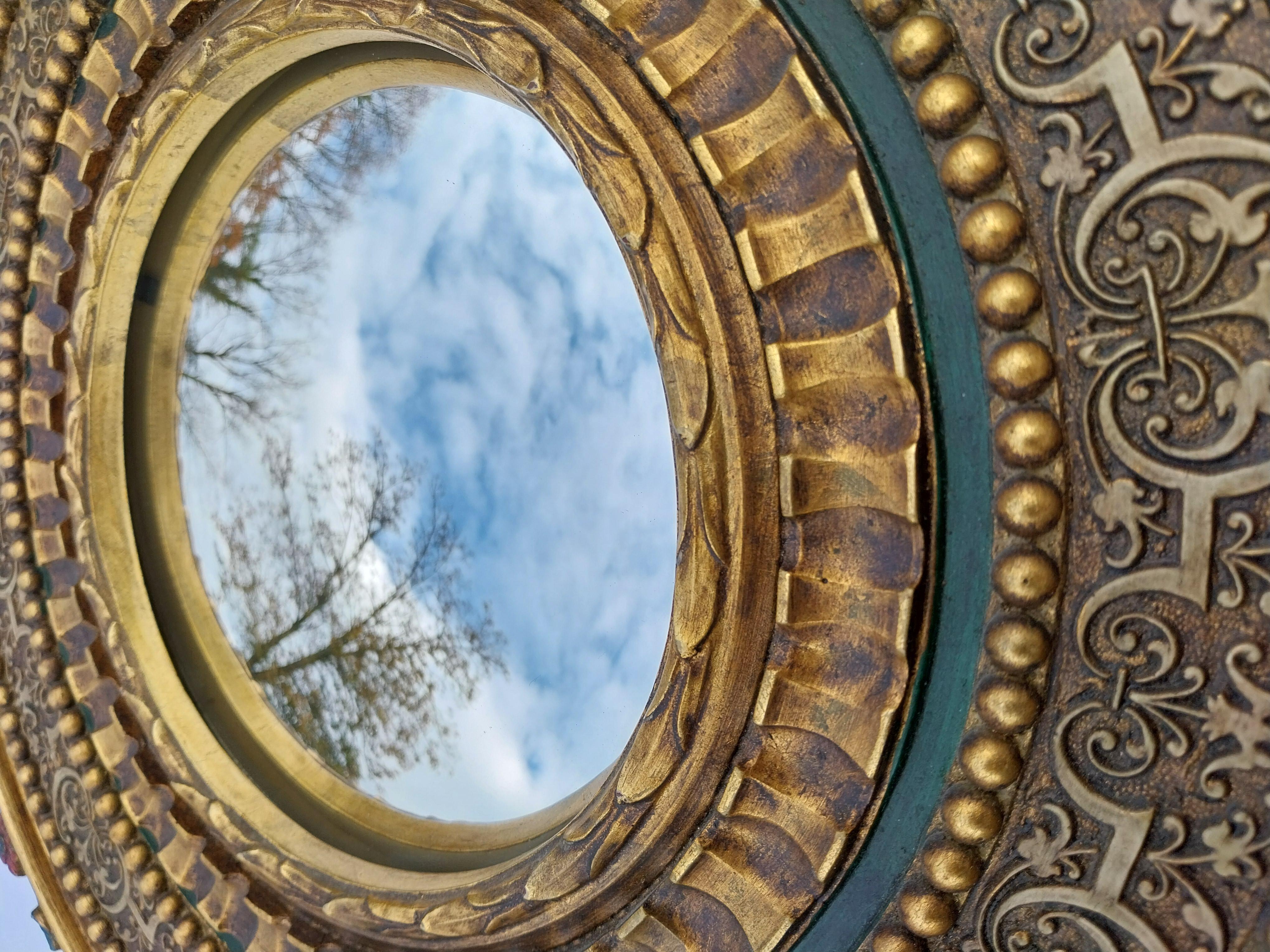 1950's sunburst painted convex resin mirror For Sale 5