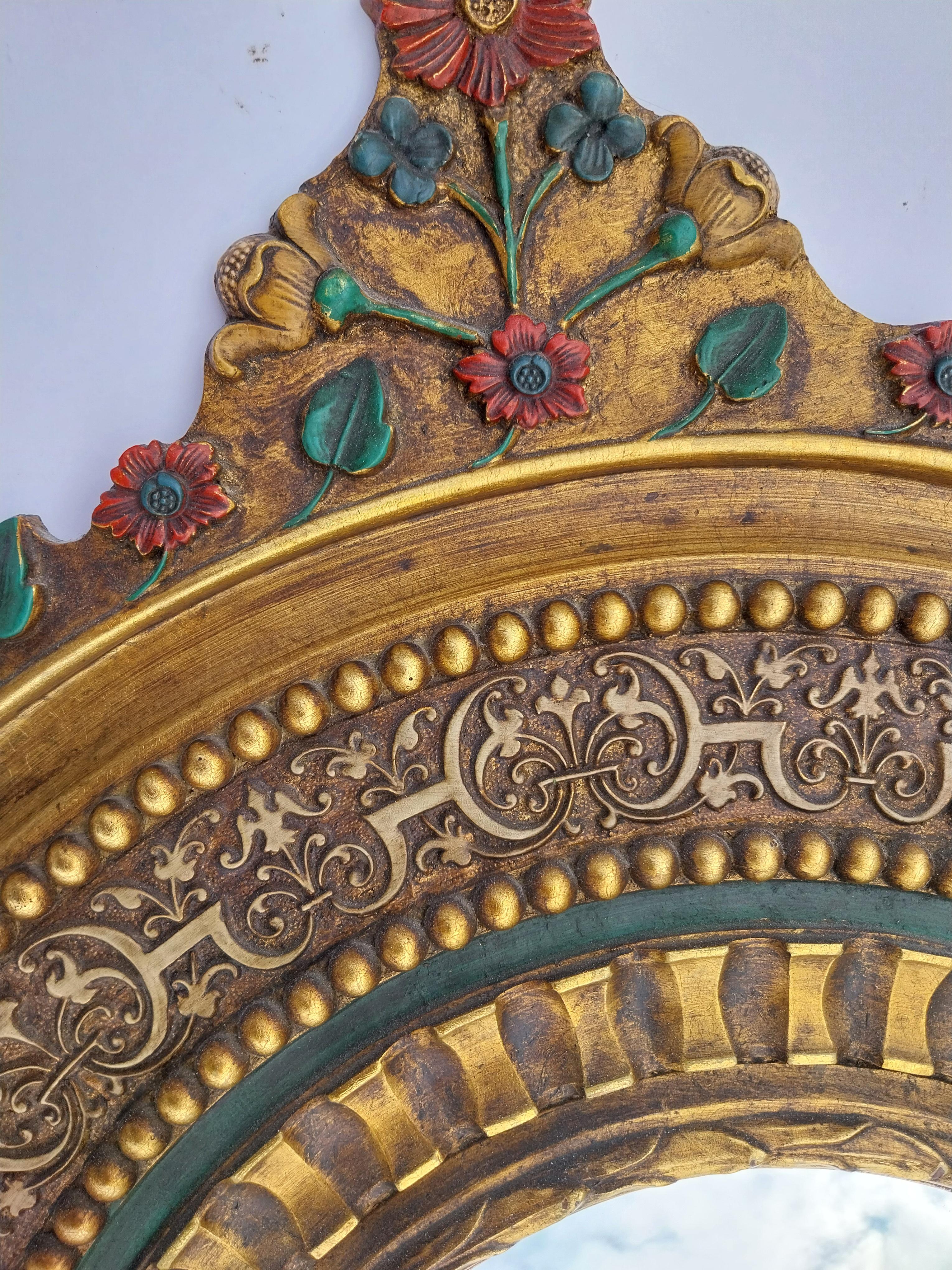 1950's sunburst painted convex resin mirror In Good Condition For Sale In Zemst, BE