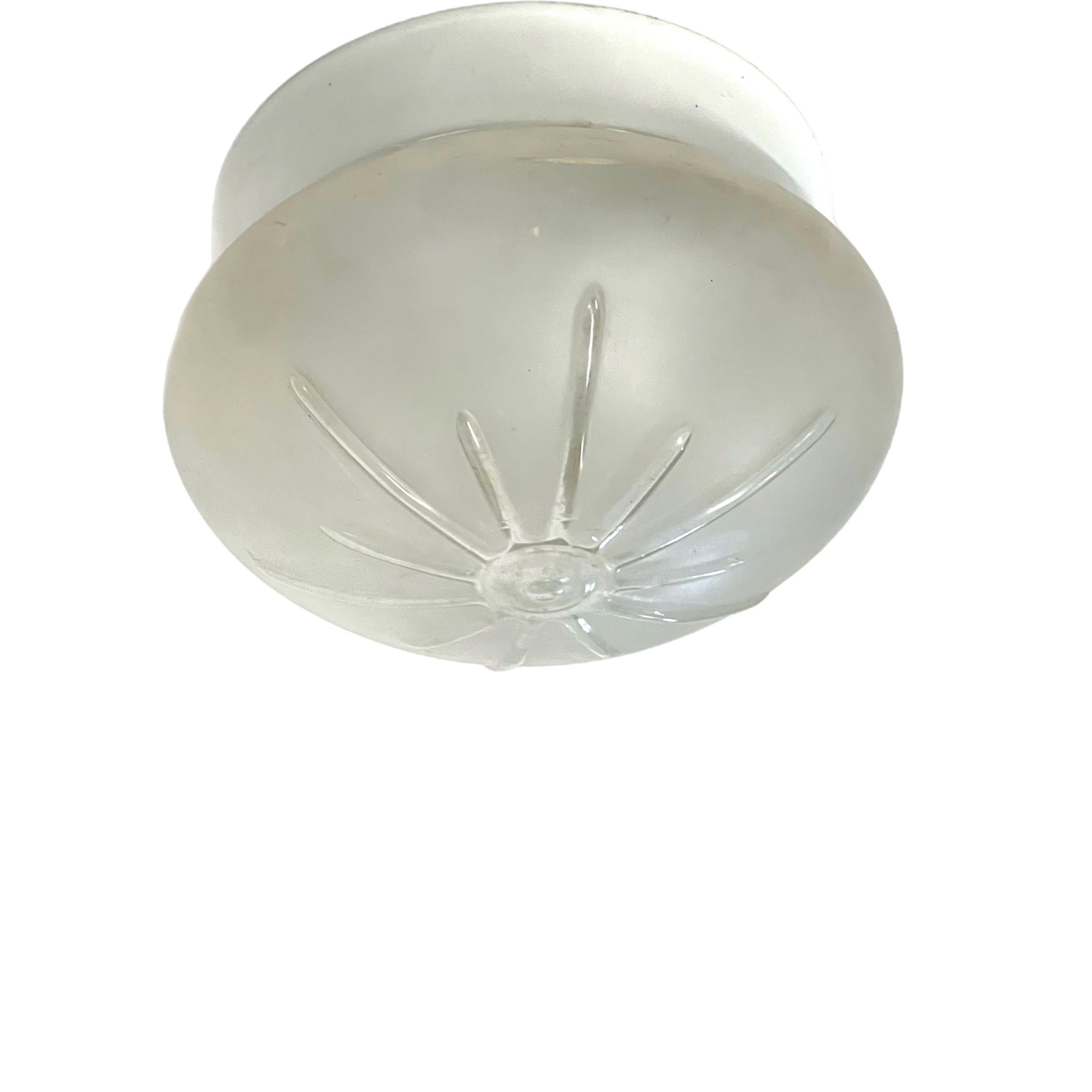 Empotrable de Cristal Transparente y Satinado Rayo de Sol de los Años 50 Moderno de mediados de siglo en venta