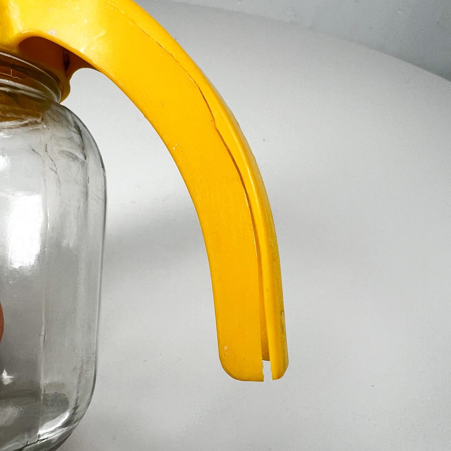 20th Century 1950s Sunny Yellow Honey Syrup Dispenser Table Jar