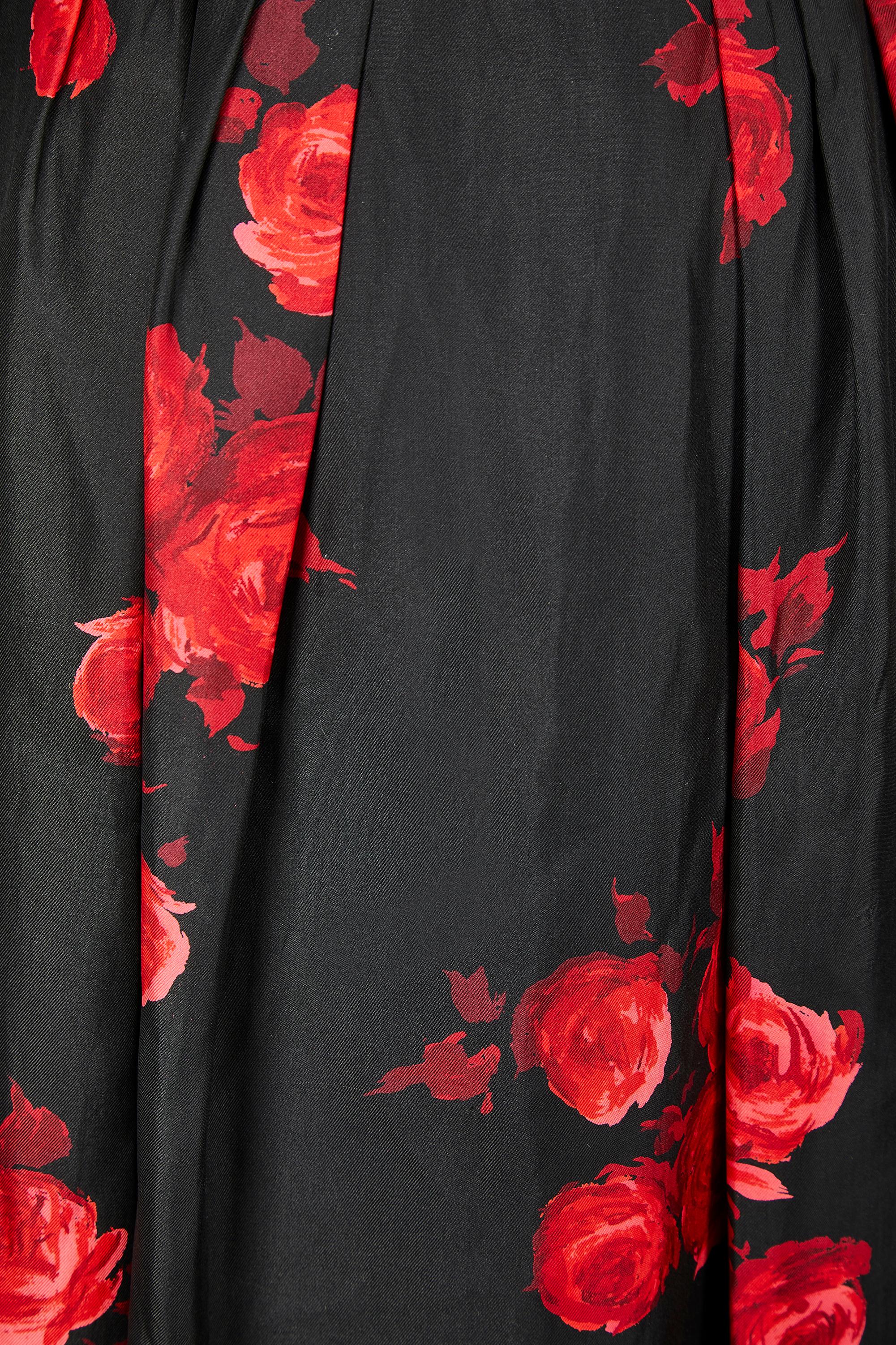 Women's 1950s Suzy Perette Satin Black and Red Rose Print Dress For Sale