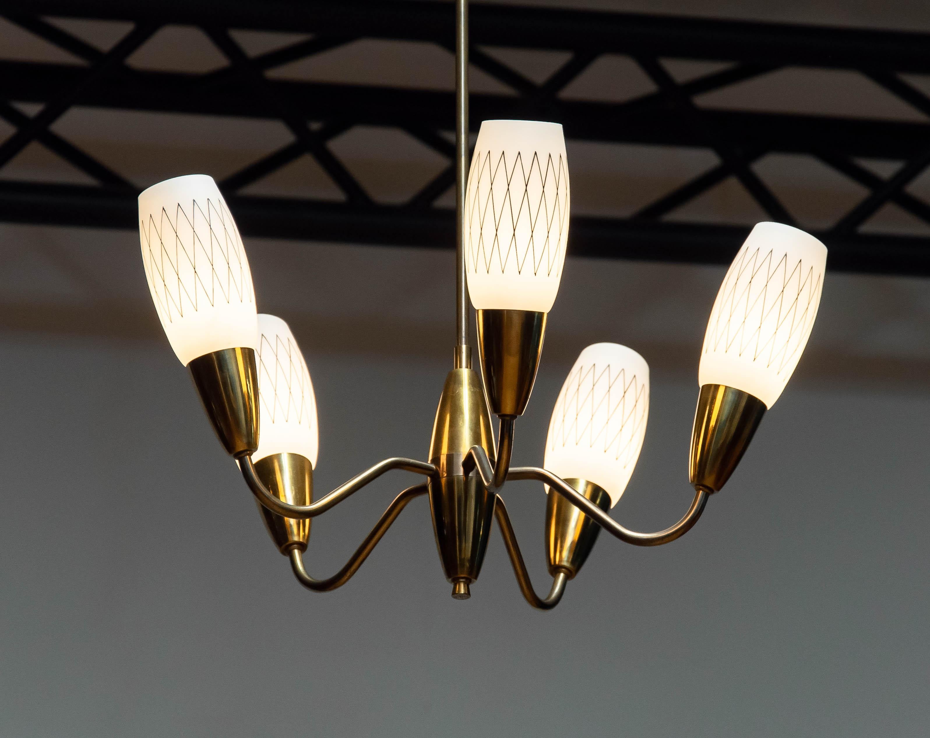 Suédois 1950s Swedish brass & opal glass pendant/chandelier: en vente