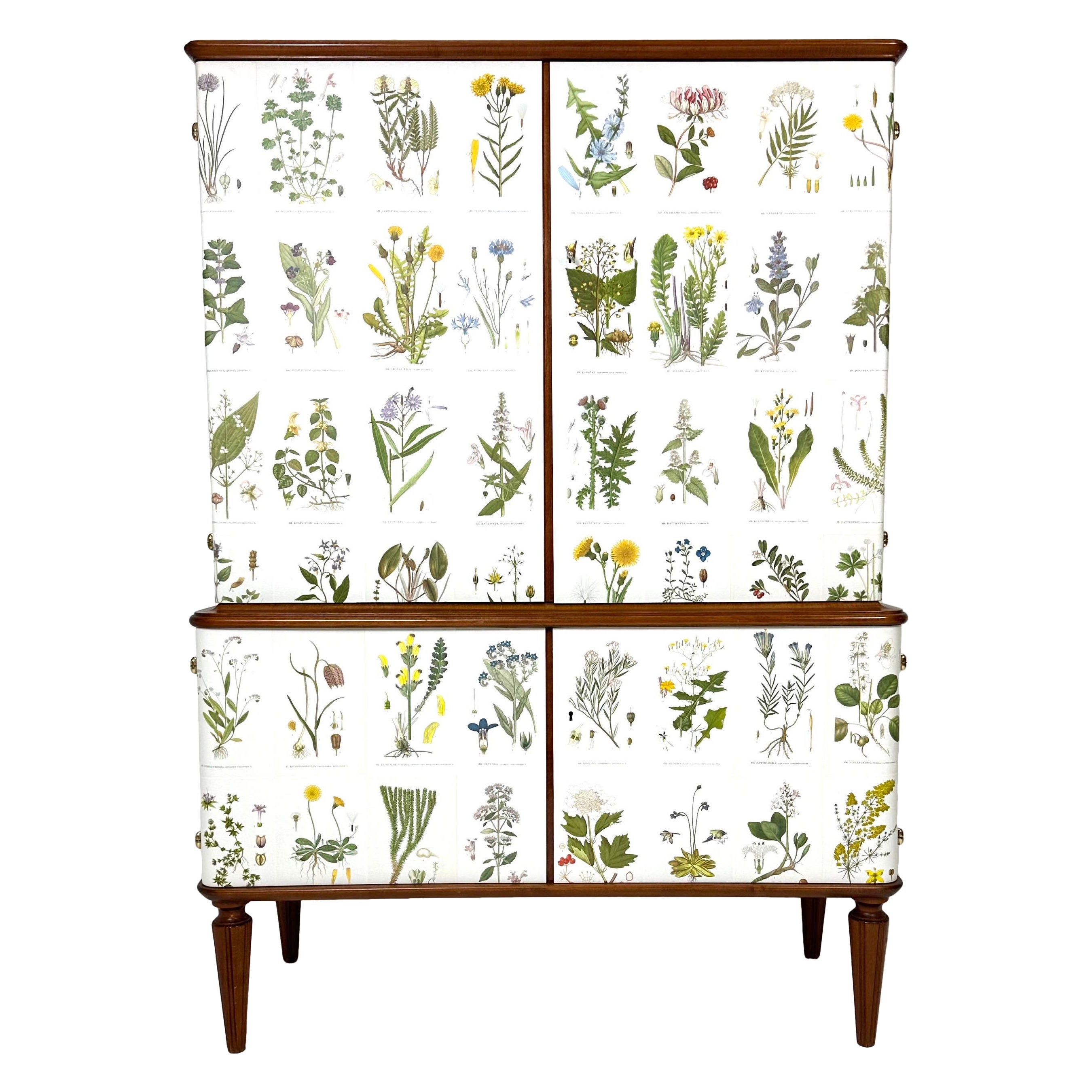 Mobile svedese degli anni '50 con illustrazioni di Nordens Flora in vendita