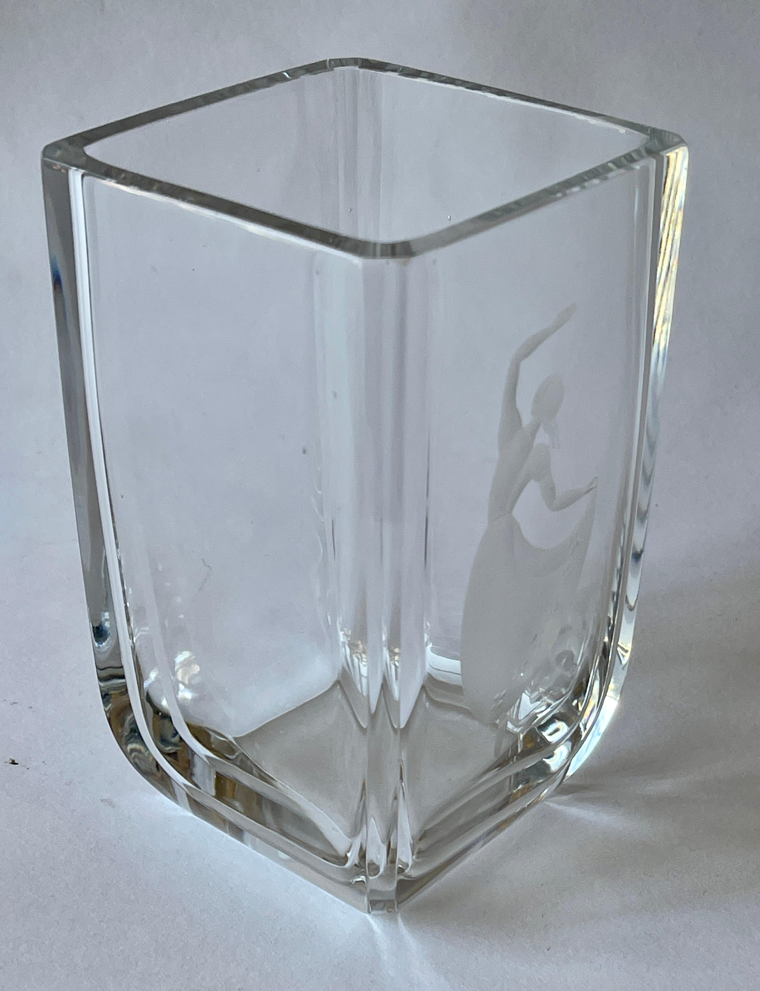 Vaso in vetro con incisione Swedish Dancing Lady degli anni '50 in vendita 2