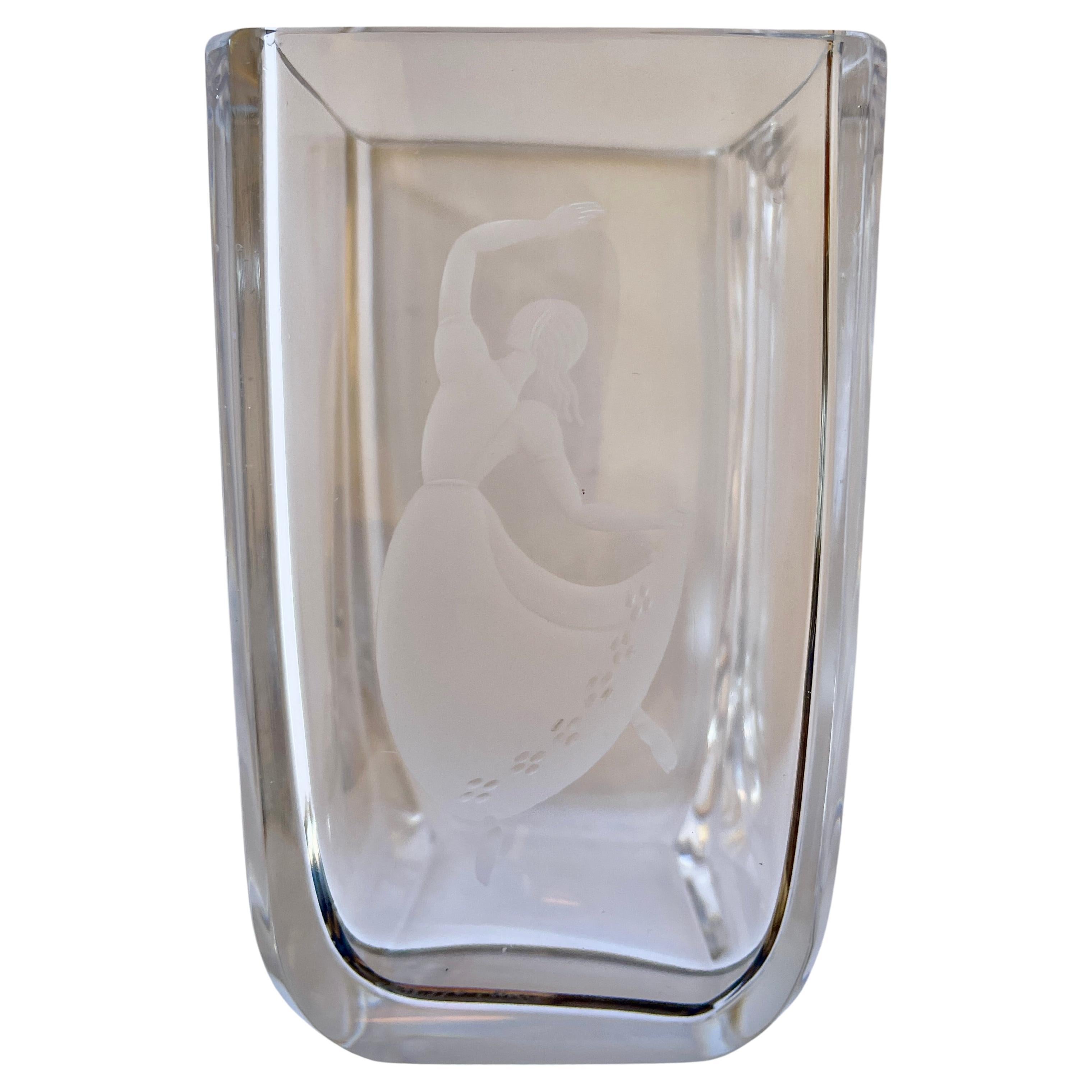 Svedese Vaso in vetro con incisione Swedish Dancing Lady degli anni '50 in vendita