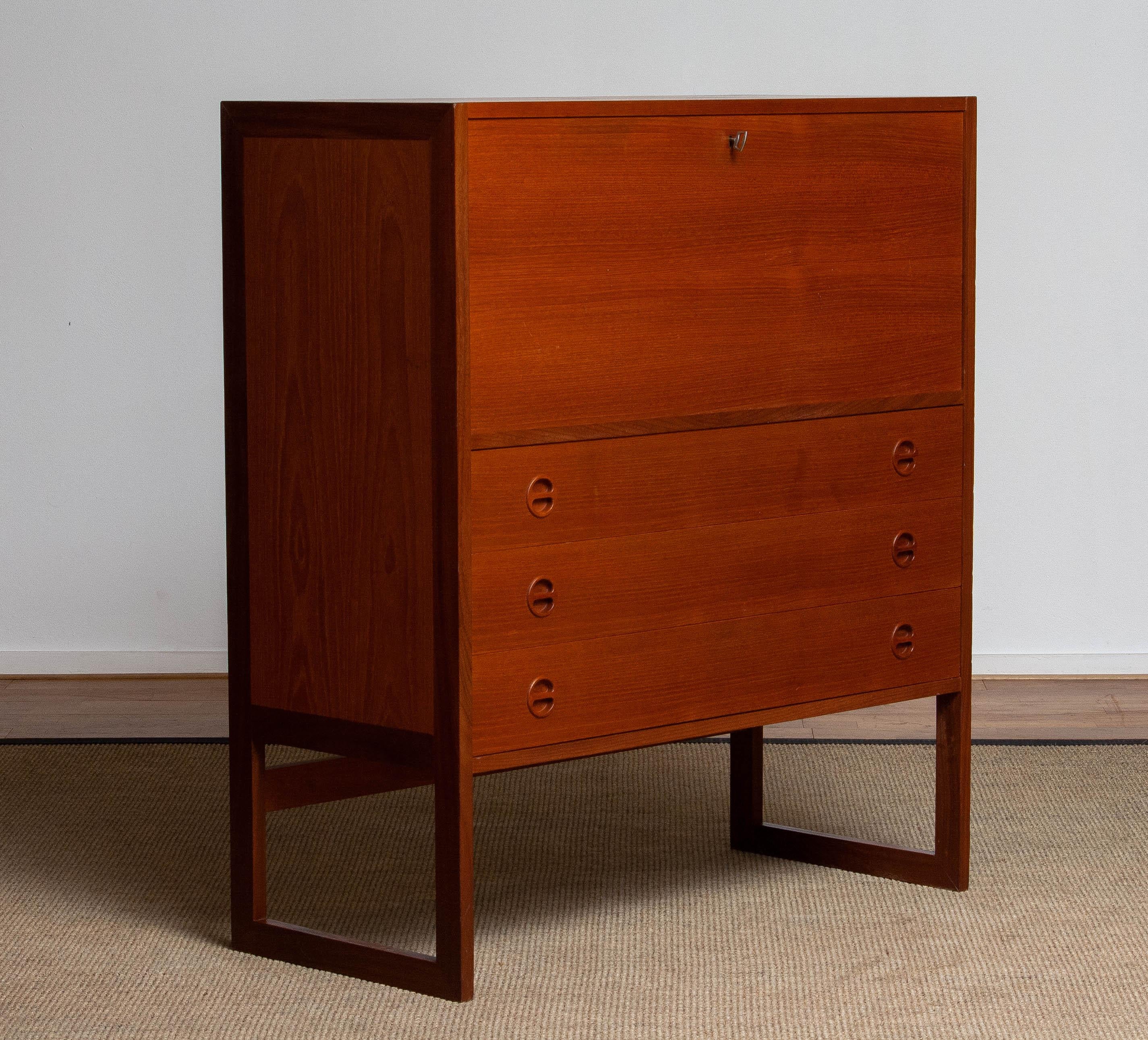 1950's Swedish Desk / Secretaire / Vanity in Teak and Oak by Arne Wahl Iversen In Good Condition In Silvolde, Gelderland