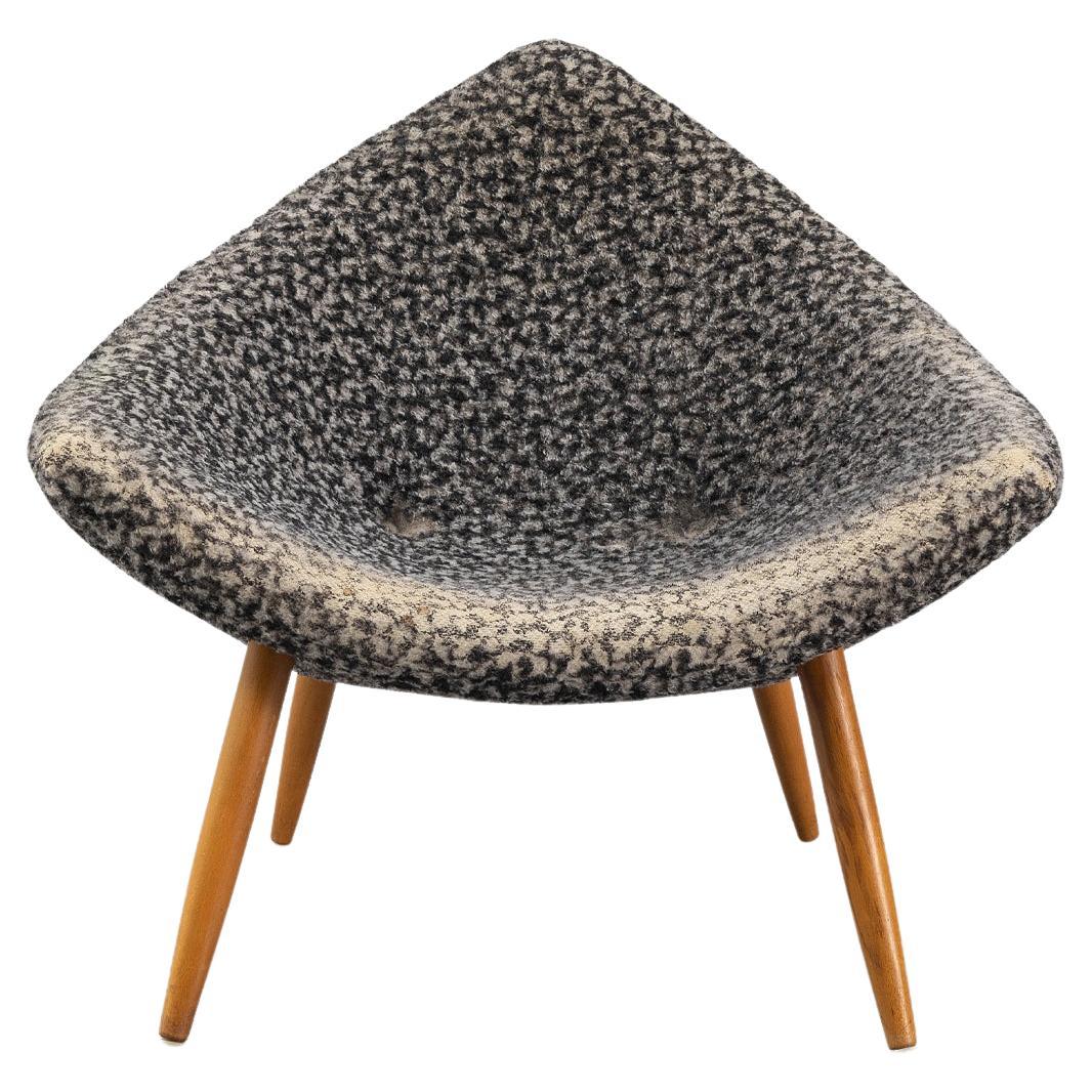 1950s Swedish Modern Coconut Lounge Chair im Angebot