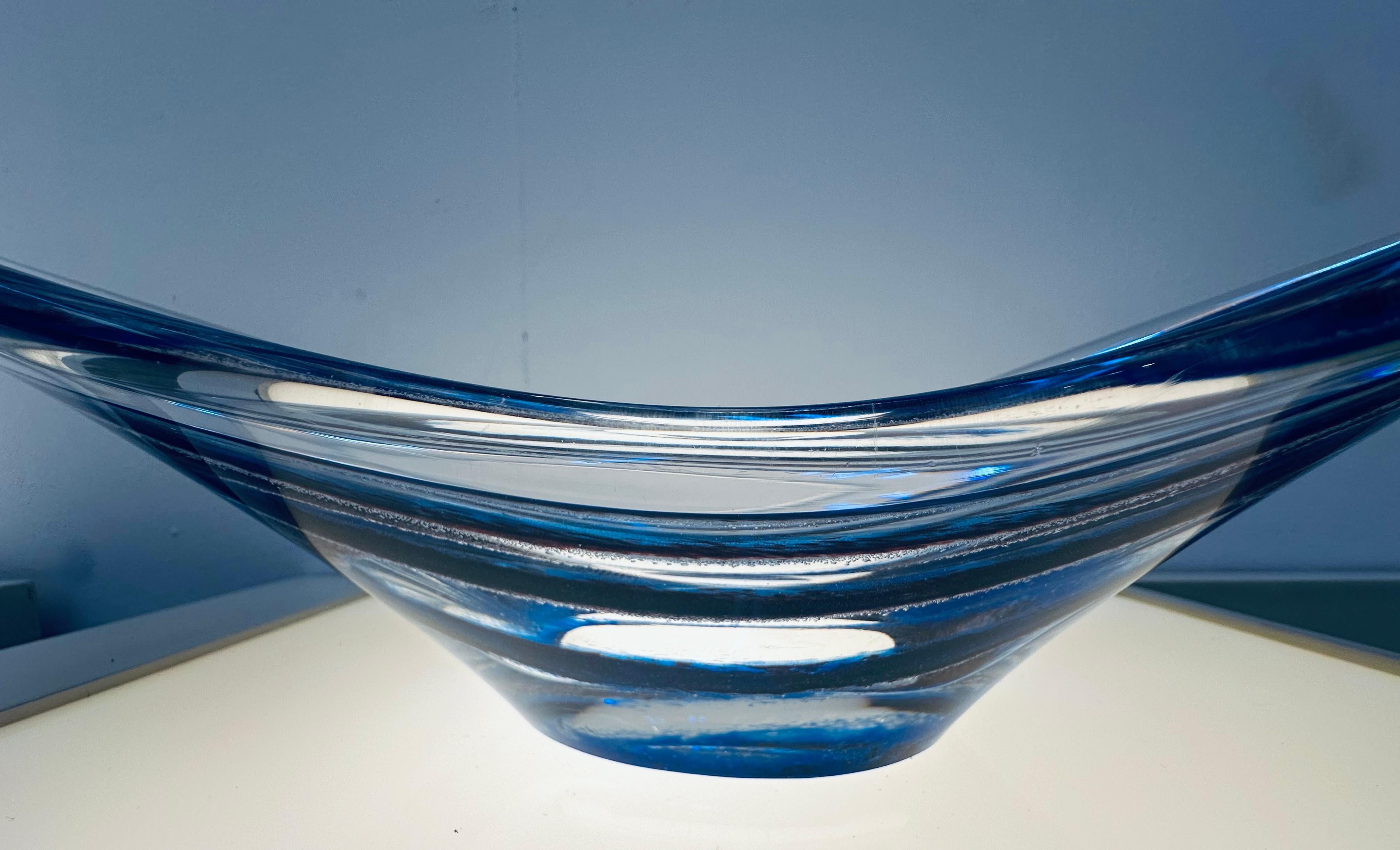 1950s Swedish Vicke Lindstrand for Kosta Sommerso Art Glass Bowl 