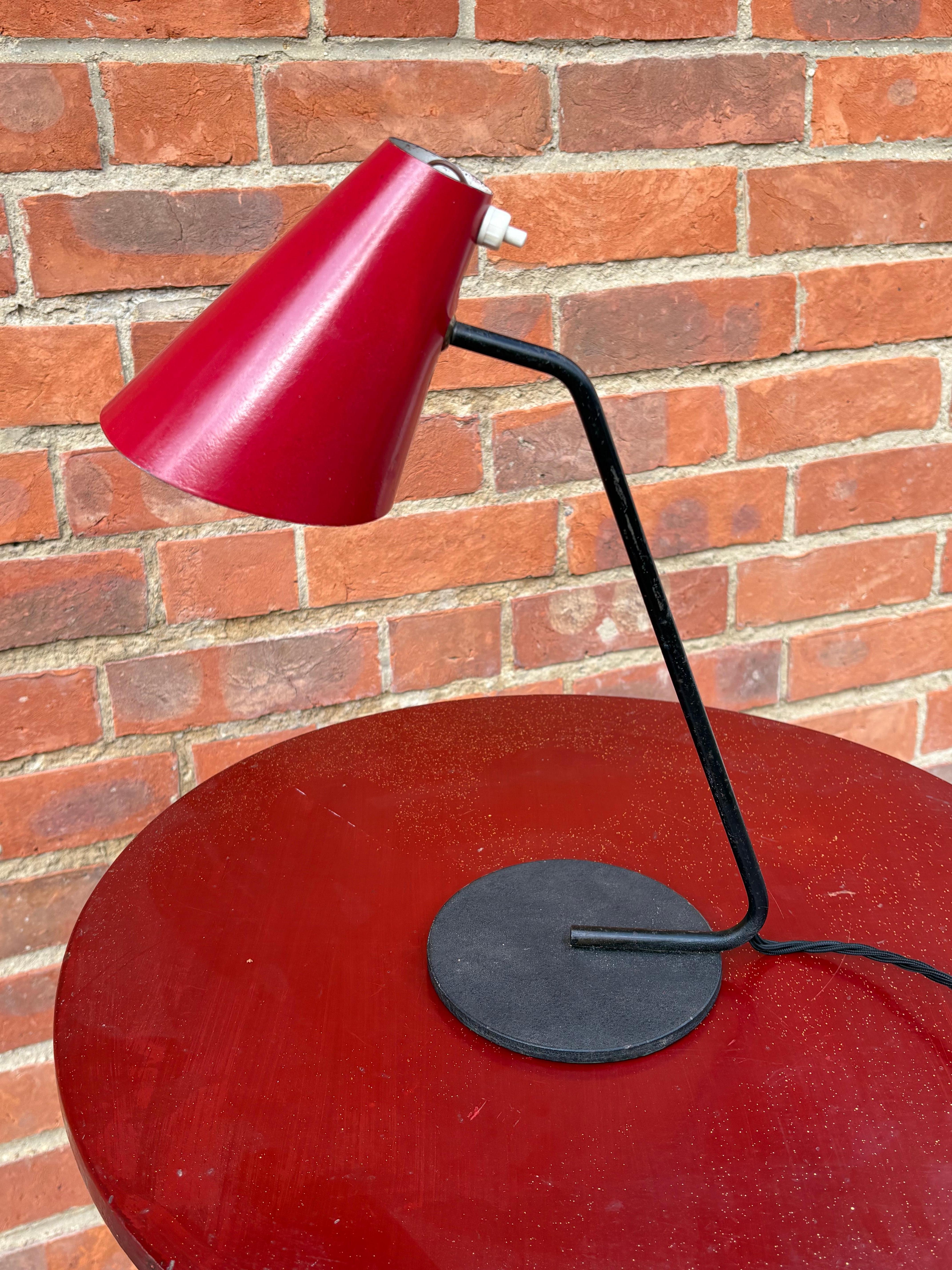 Français Table des années 1950  lampe de Jacques Biny en vente
