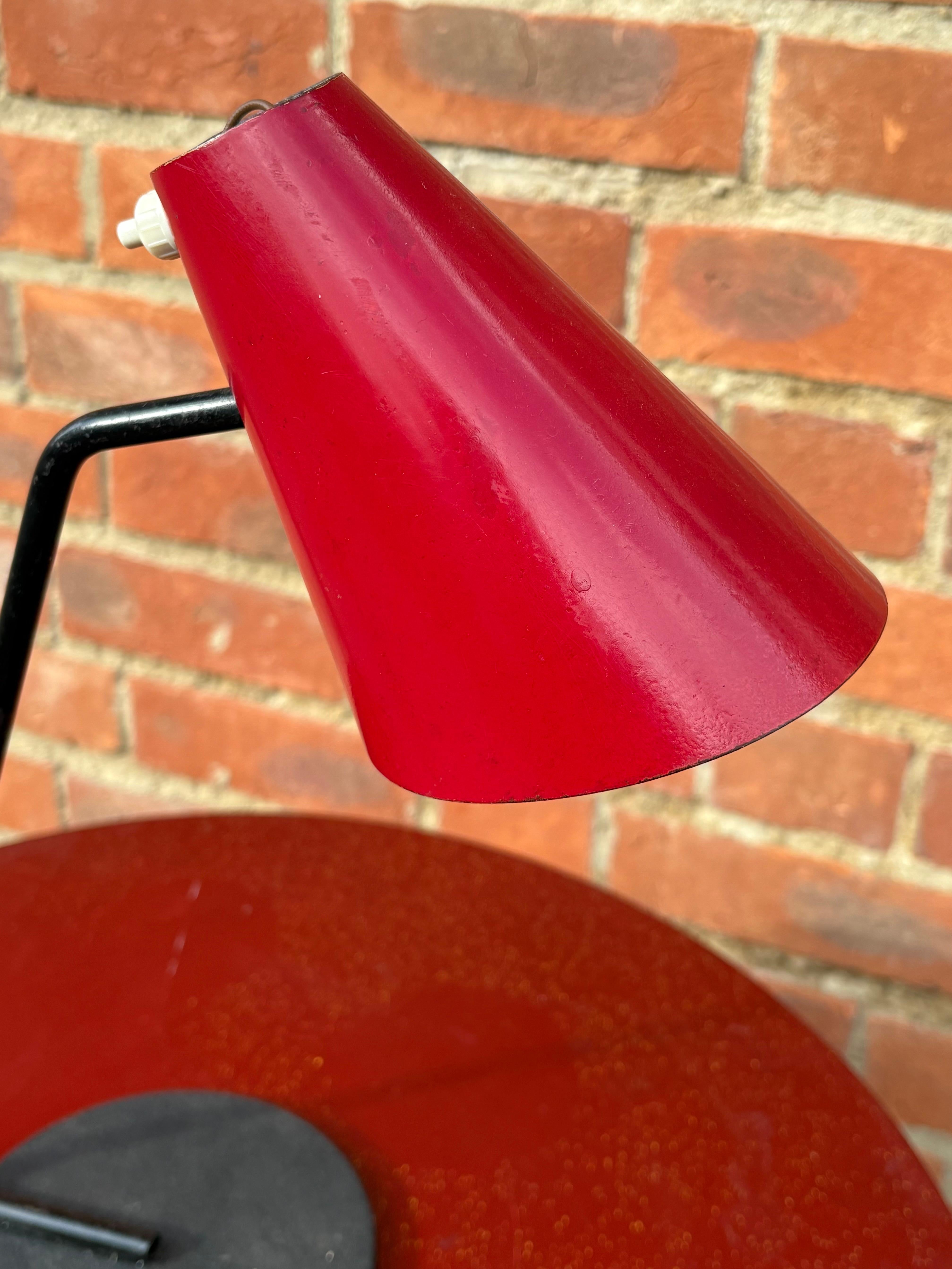 Table des années 1950  lampe de Jacques Biny Excellent état - En vente à Oxford, GB