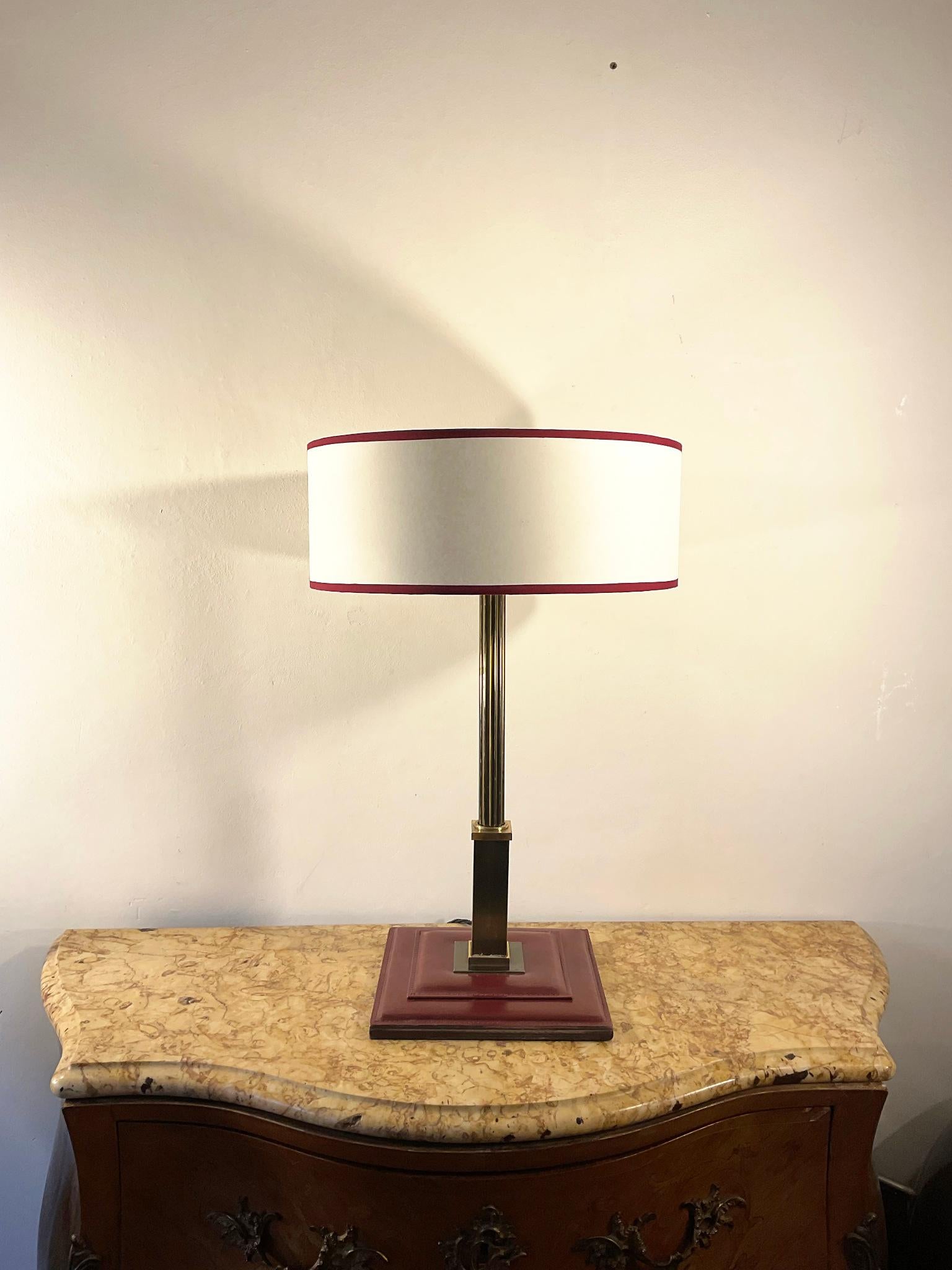 1950s Table Lamp Attributed to Maison Longchamp France in Burgundy Leather In Good Condition In London, GB