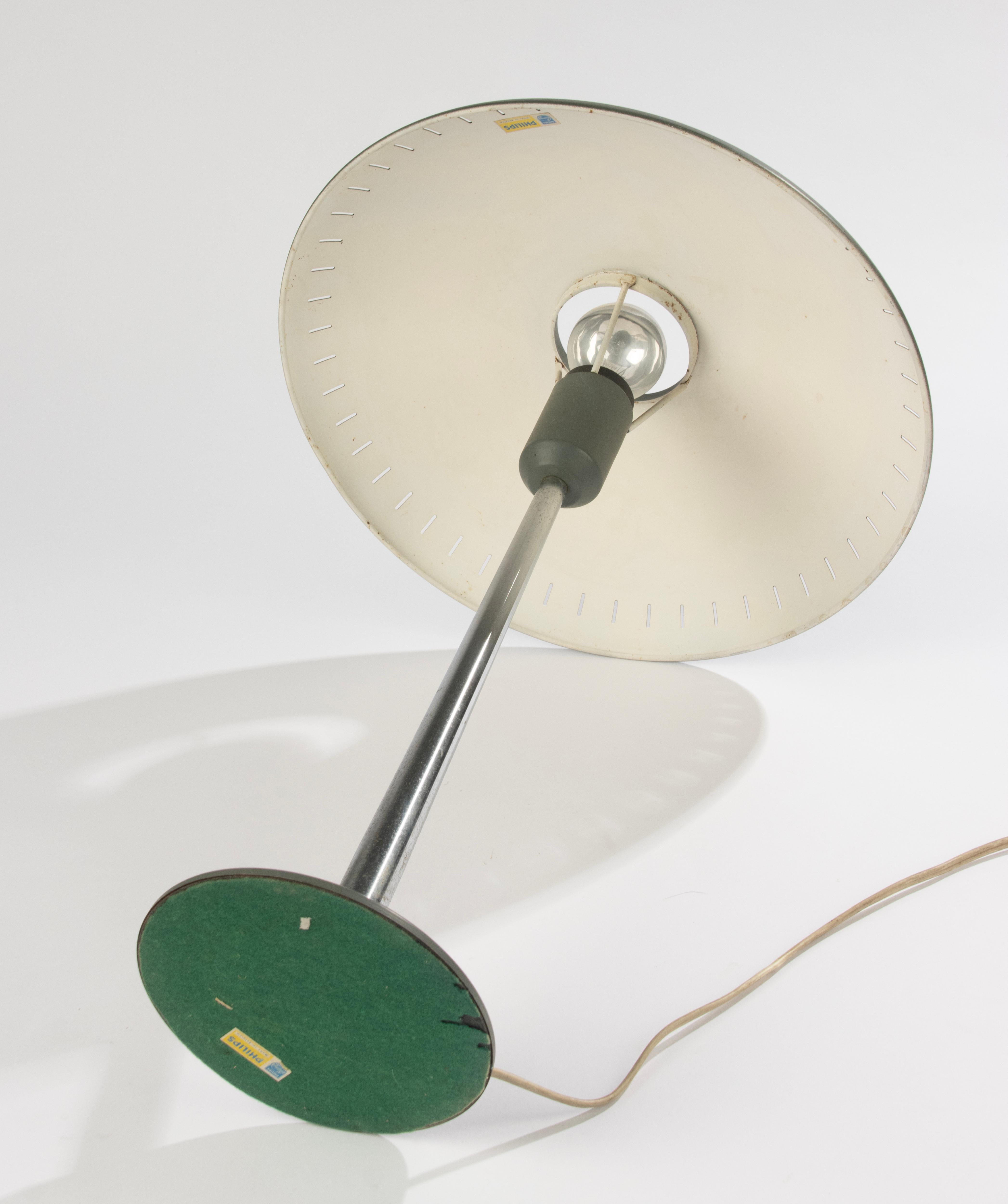 Lampe de table des années 1950 - Philips - Métal - Senior Model - par Louis Kalff en vente 5