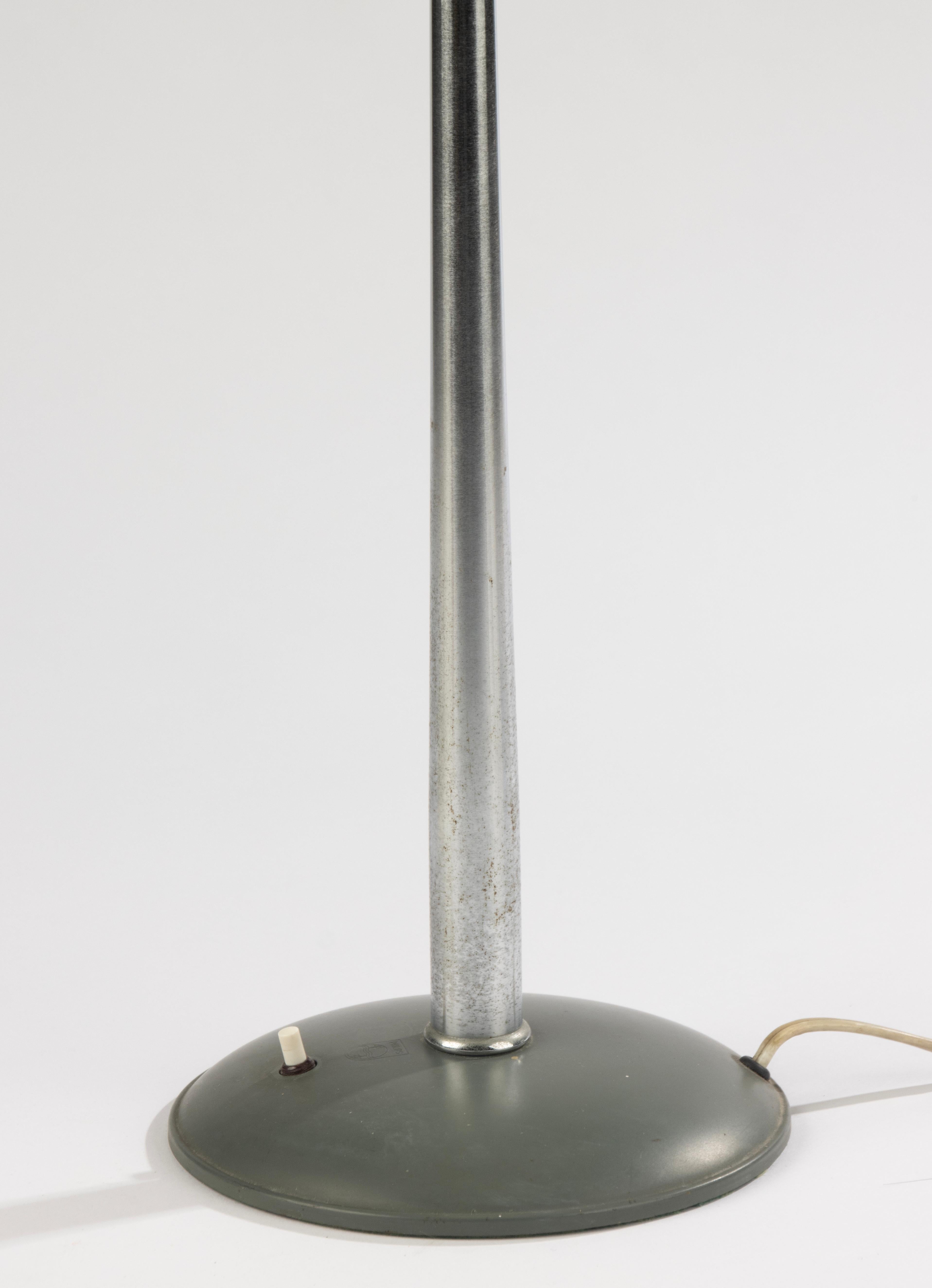 Lampe de table des années 1950 - Philips - Métal - Senior Model - par Louis Kalff en vente 7