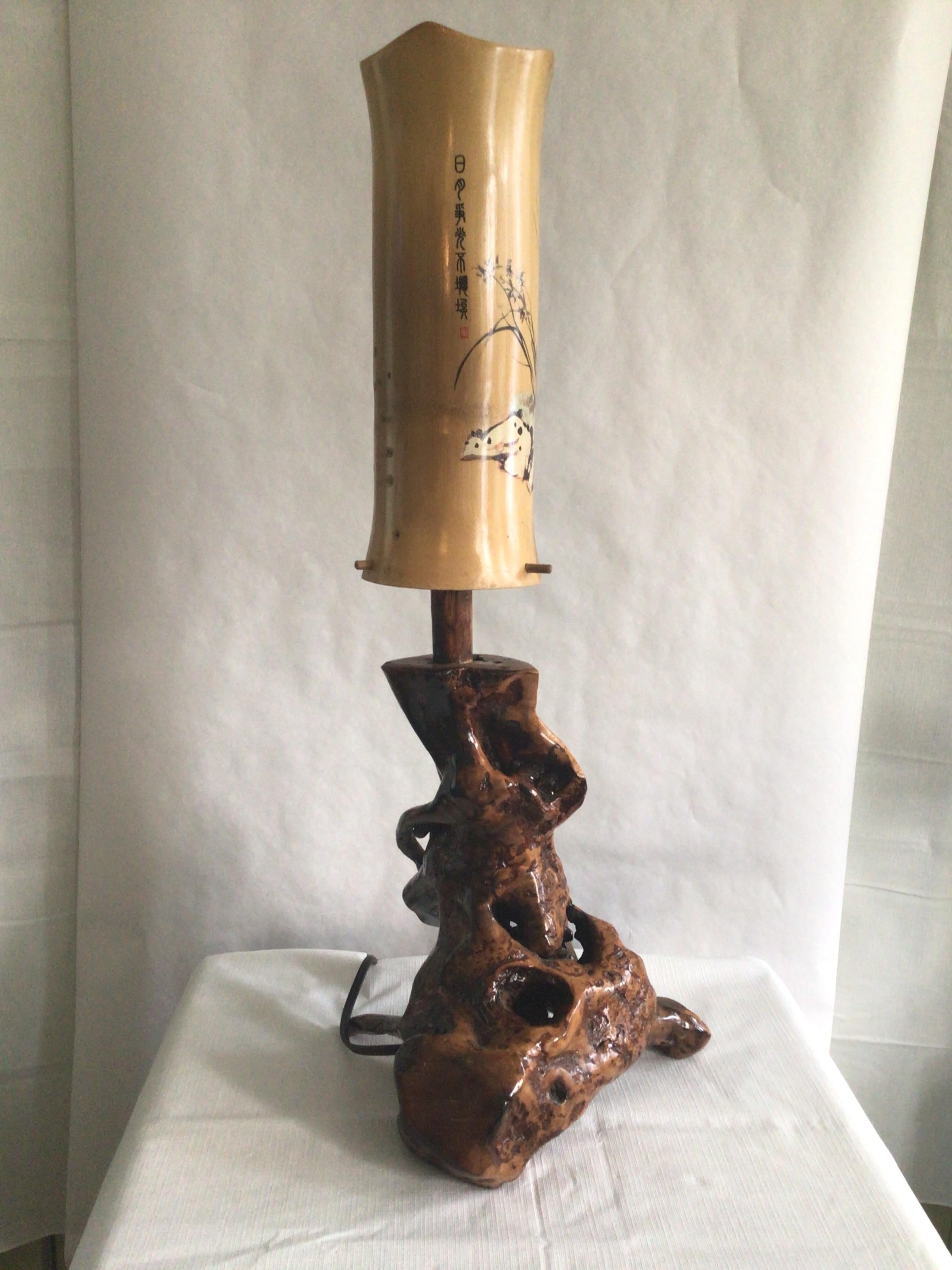 1950s Table Lamp with Driftwood Base and Painted Bamboo Shade In Good Condition For Sale In Tarrytown, NY