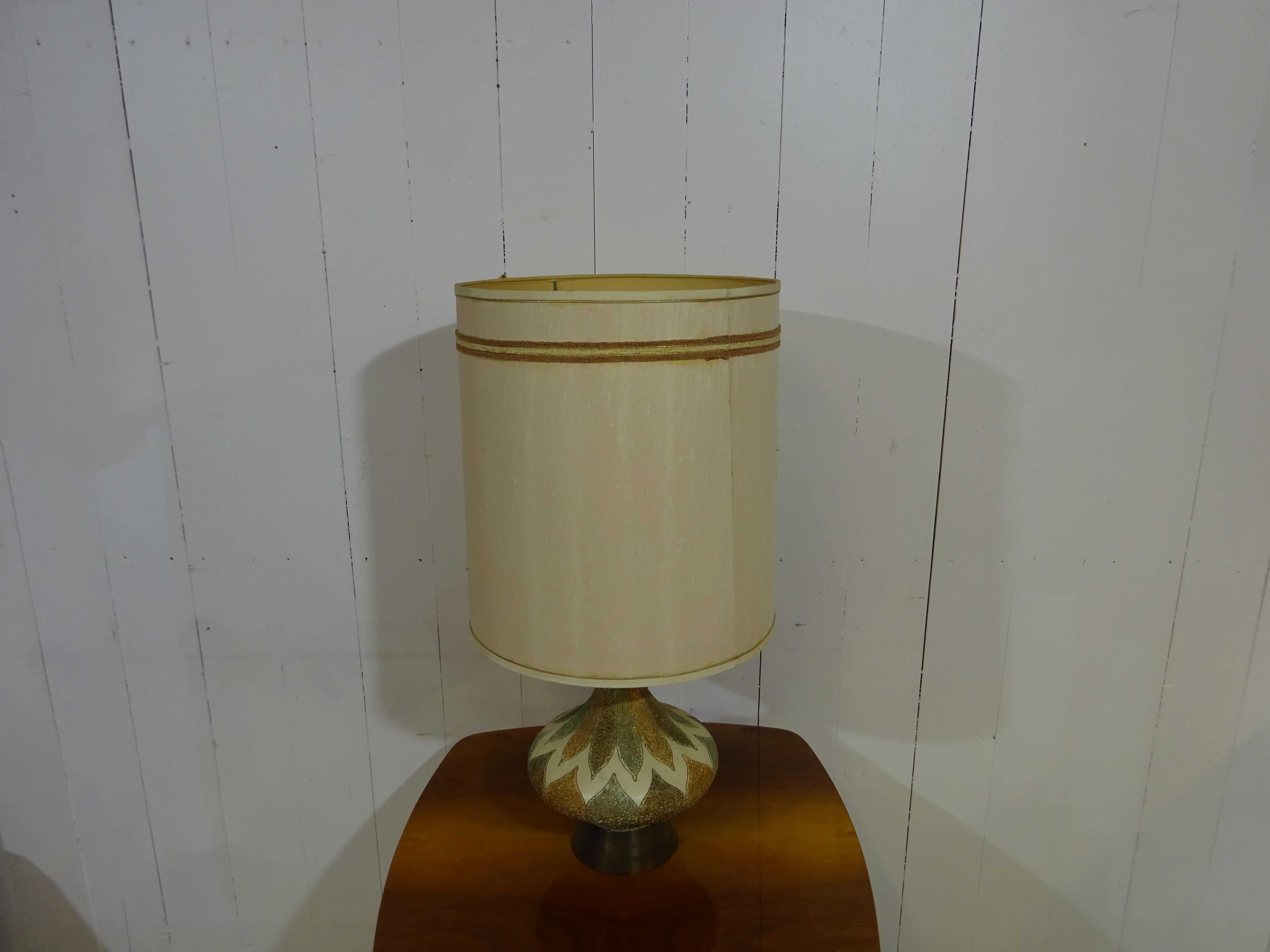 1950's Table Lamp with Patterned Porcelain Base For Sale 1