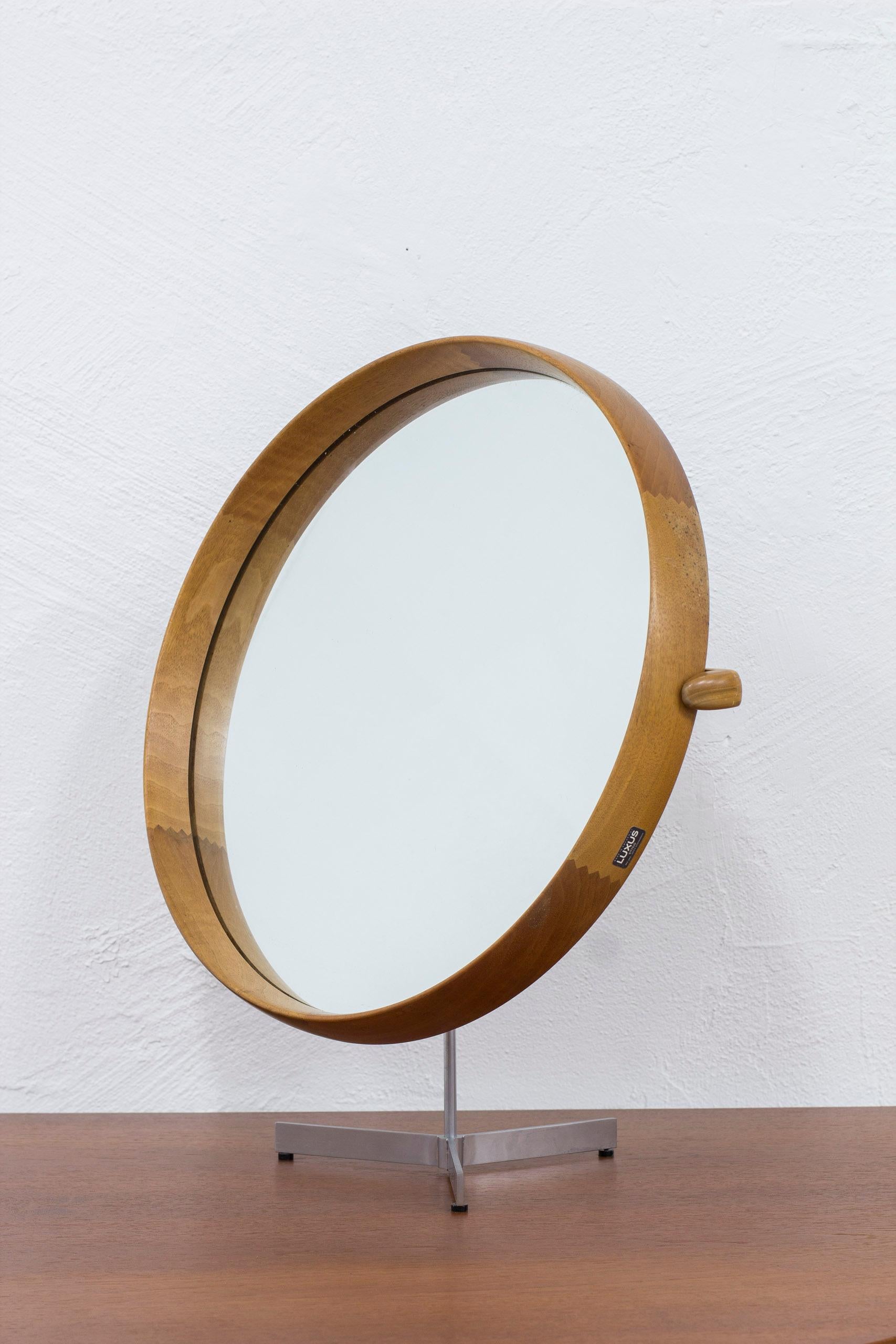 Scandinavian Modern 1950s Table mirror in beech and brushed steel by Uno & Östen Kristiansson For Sale