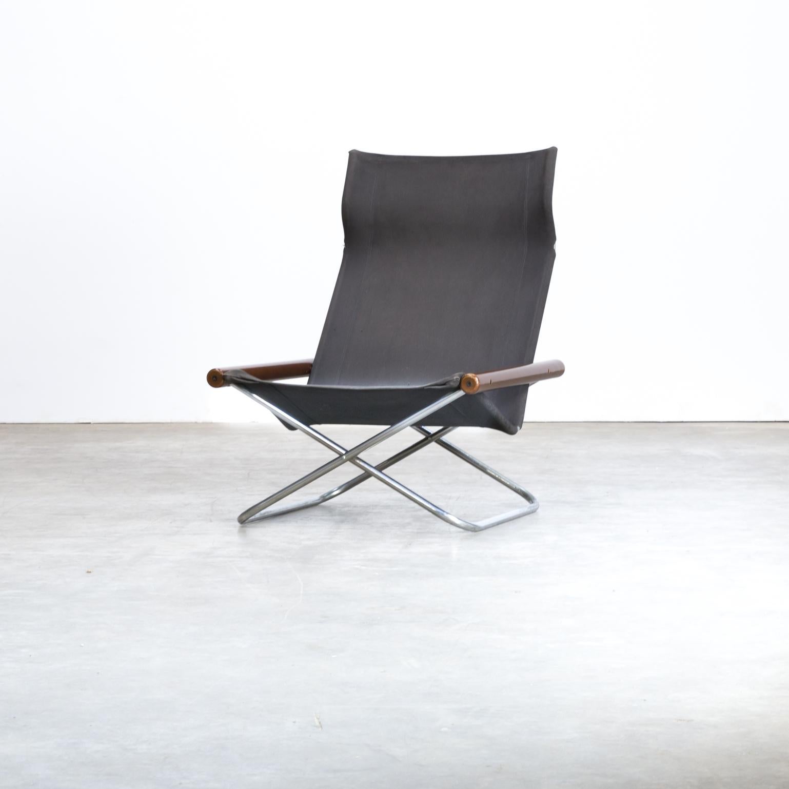 1950s Takeshi Nii ‘NY Chair X’ folding chair Jox Interni. This foldable lounge chair was designed by Japanese designer Takeshi Nii in 1958. The chair was named 'NY' after the designer's family name, meaning 'new' in Danish. This chair has won many