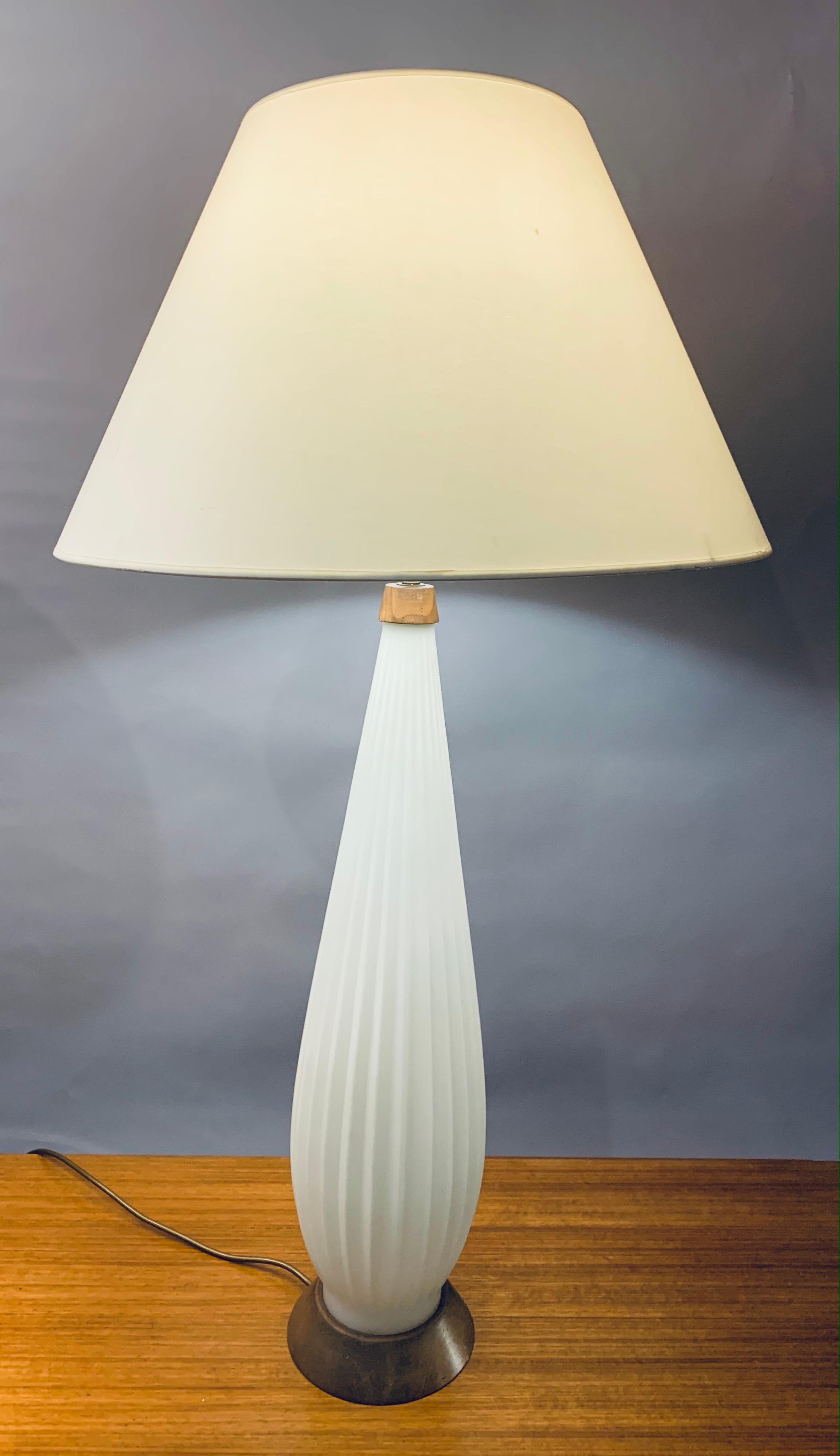 1950s Tall Alfredo Barbini Style Ribbed Opaque White Glass & Wood Table Lamp 12