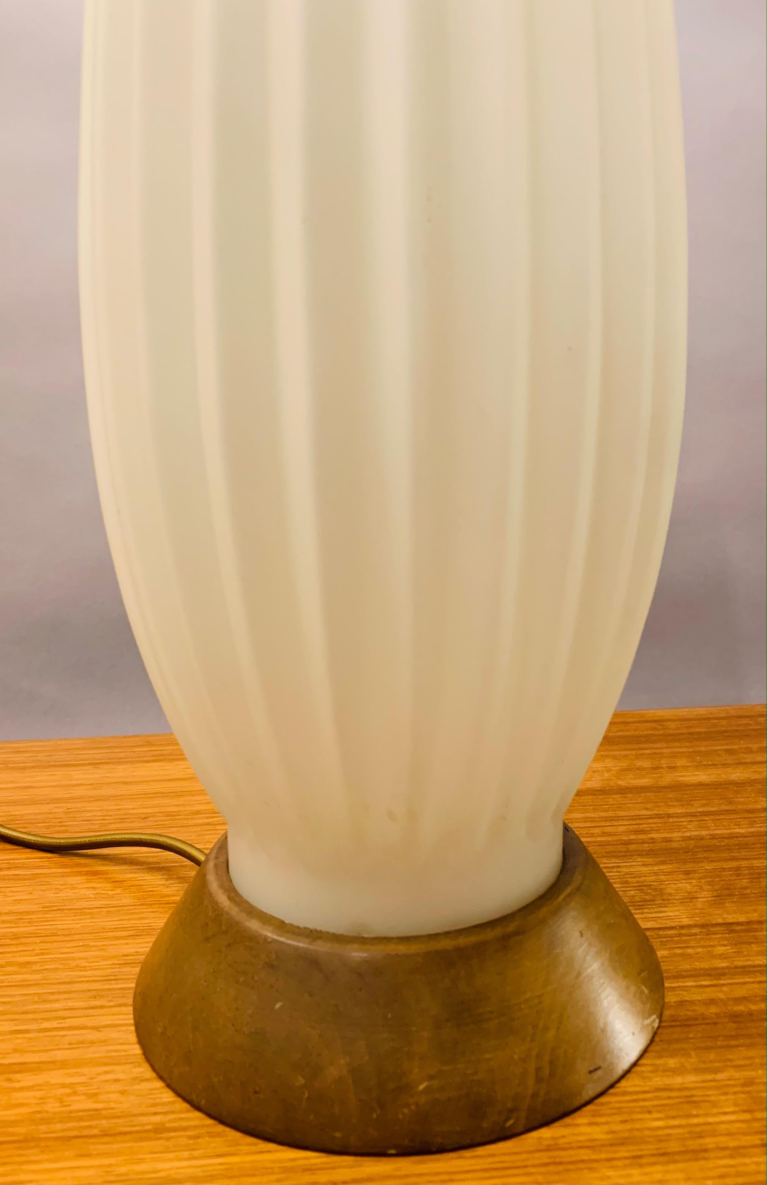 1950s Tall Alfredo Barbini Style Ribbed Opaque White Glass & Wood Table Lamp 1