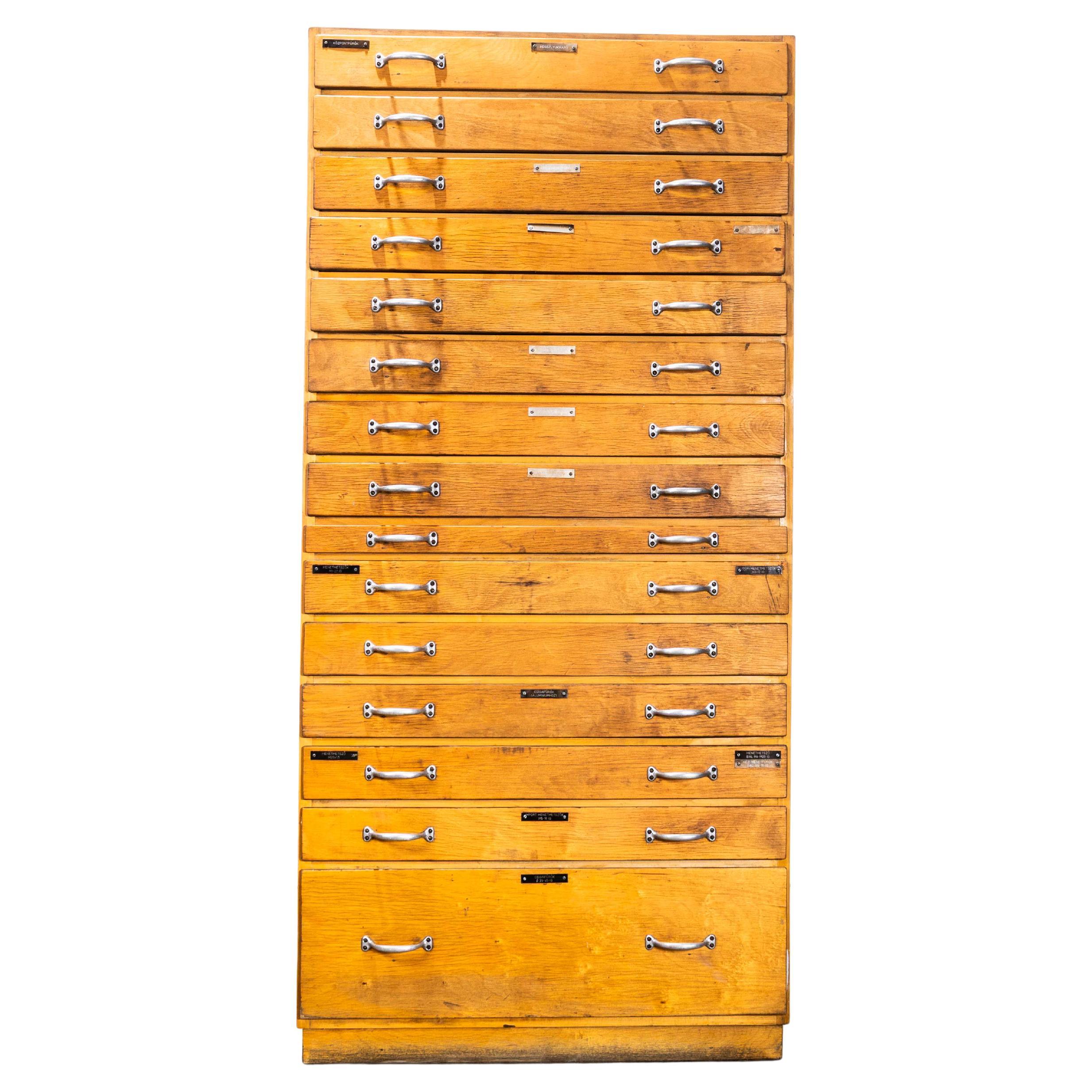 Armadio per ingegneri alto a più cassetti del 1950 - Quindici cassetti