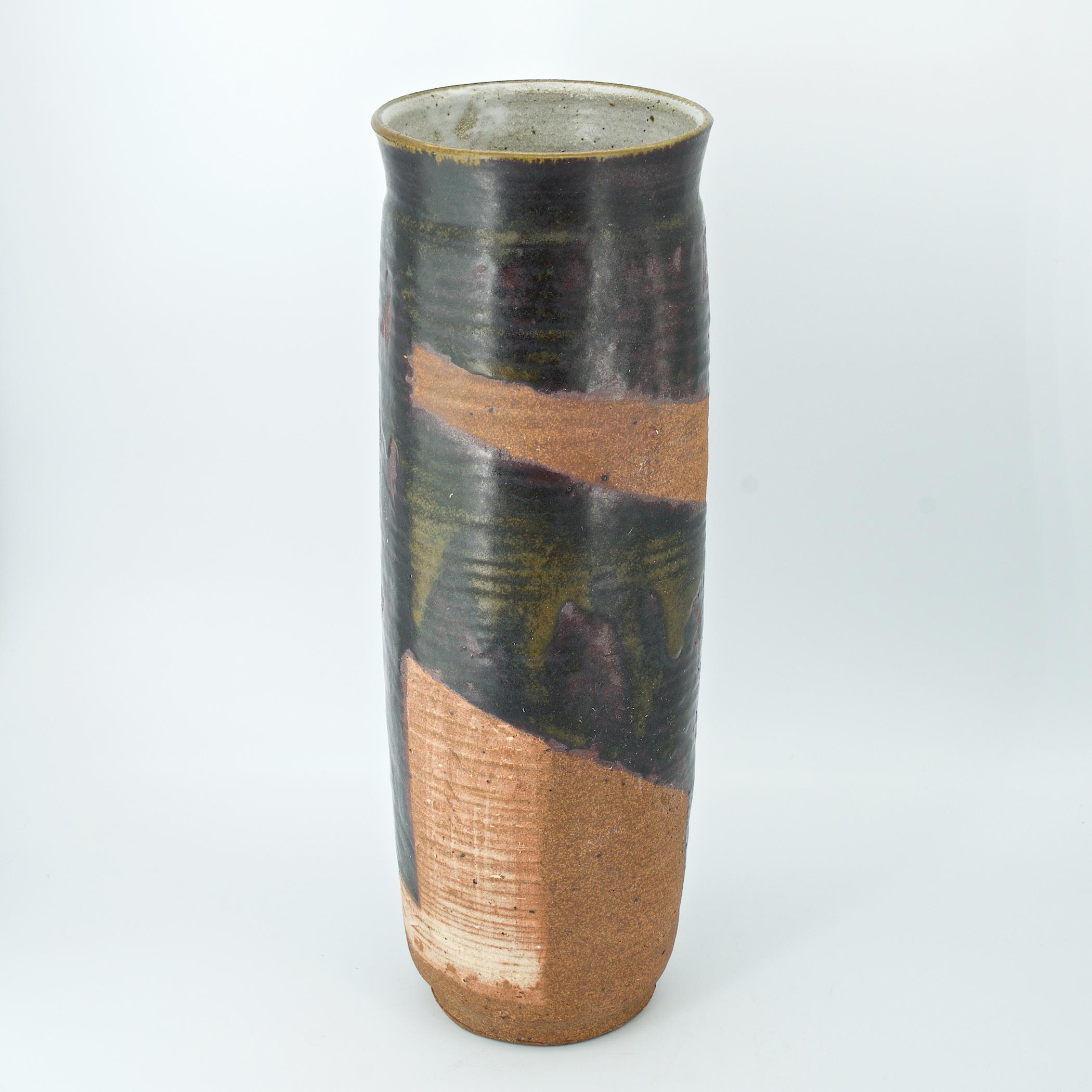 Hand-Crafted 1950s Tall Stoneware Vase with Mid-Century American Abstract Expressionist Style For Sale