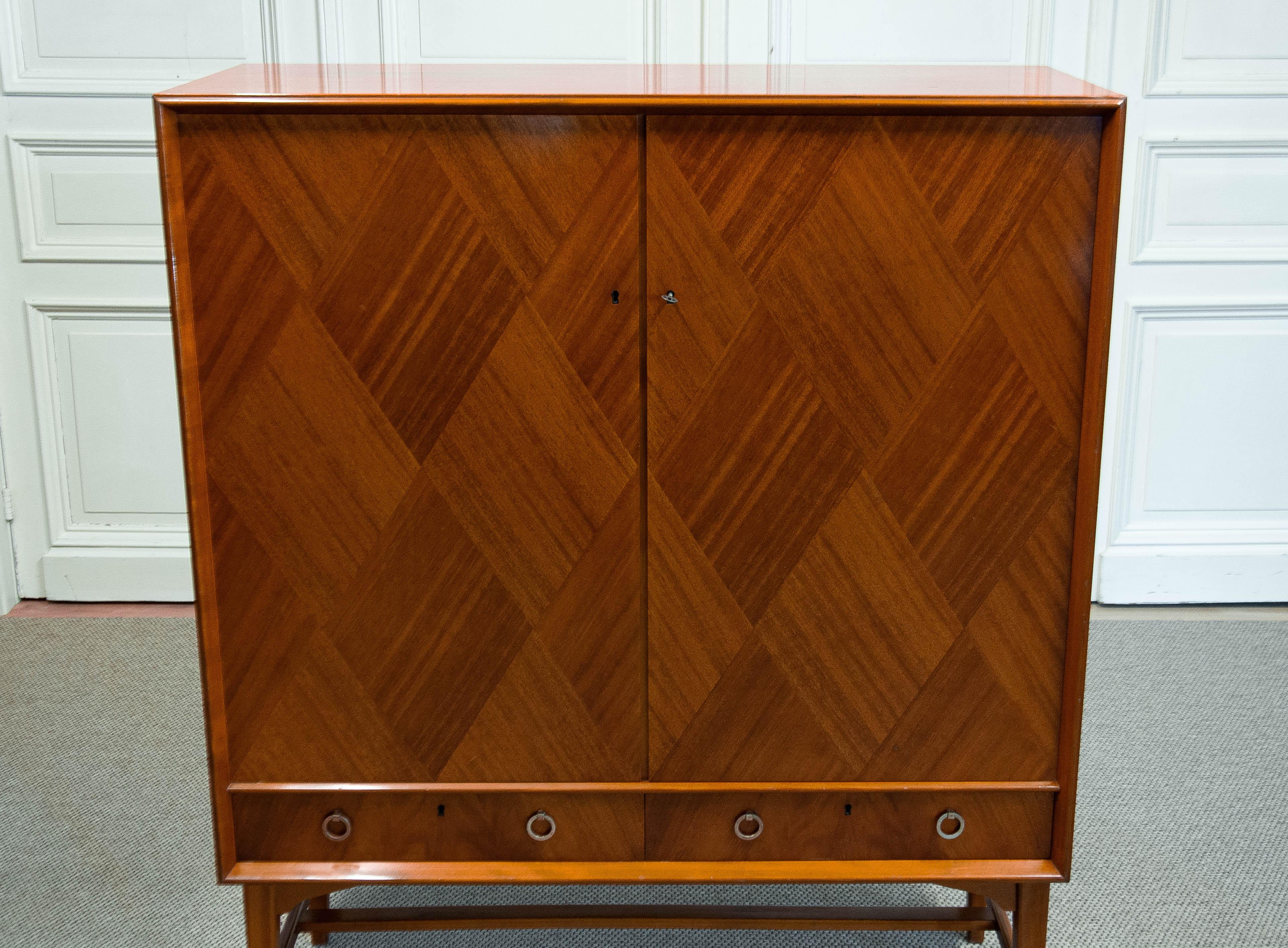 1950s Tallboy Dresser by Holmström Johansson, Sweden In Good Condition For Sale In Silvolde, Gelderland