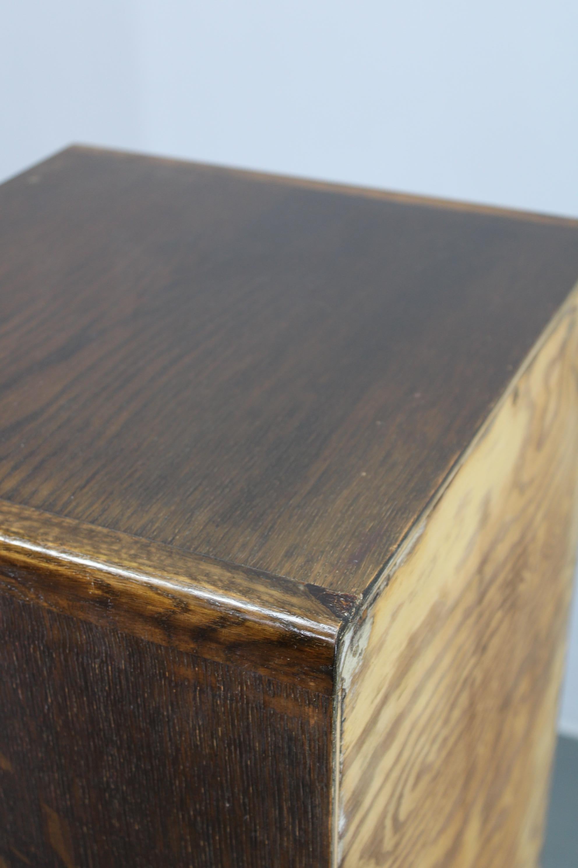 Bois Armoire de bureau à rideau en bois des années 1950 en vente