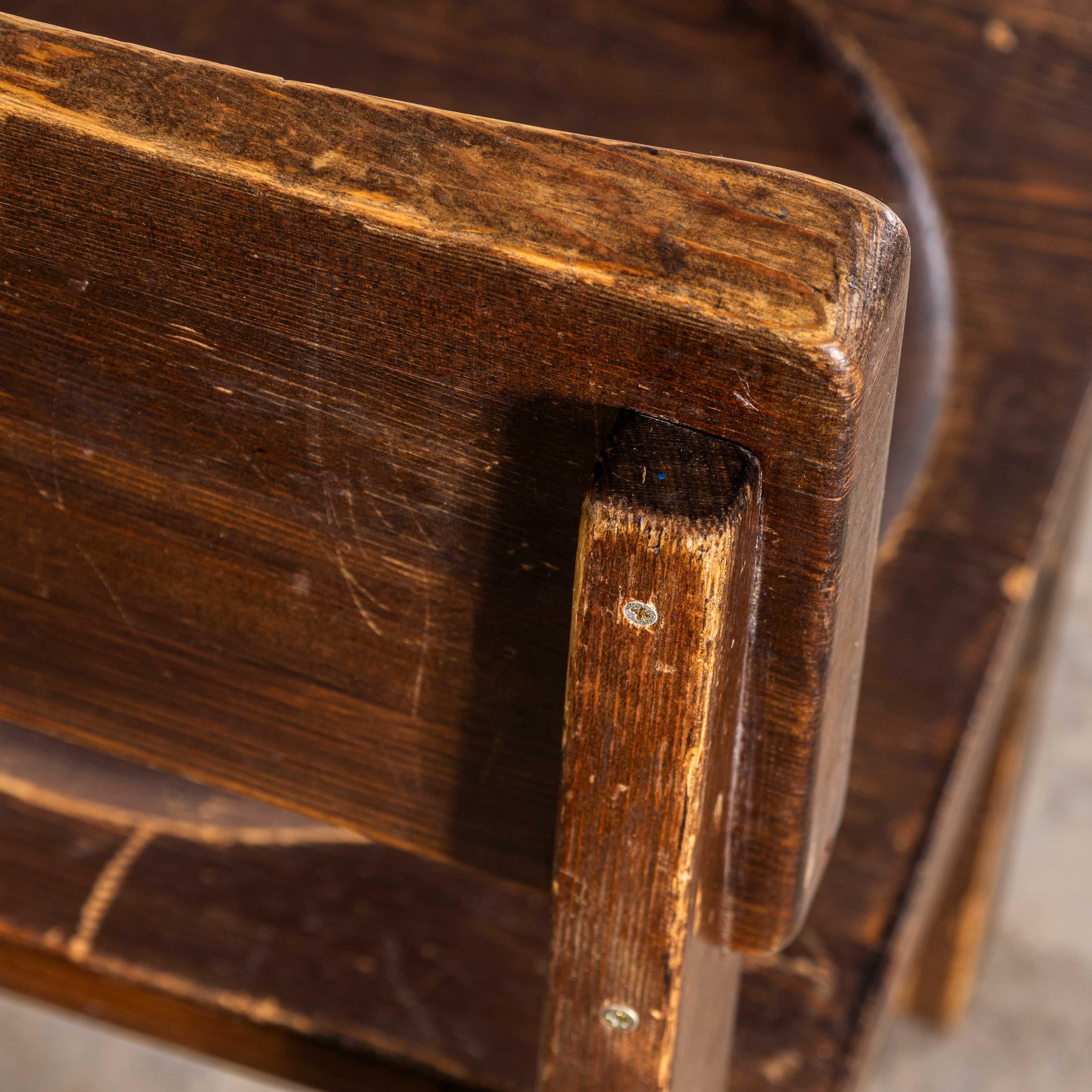 Pin Chaises de salle à manger cubiques en pitch-pine bronzé des années 1950 en vente