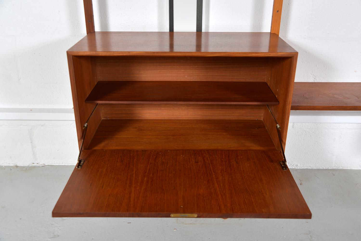 1950s Teak 4-Bay Modular Danish Royal System Shelving Poul Cadovius Bar 17 piece 2