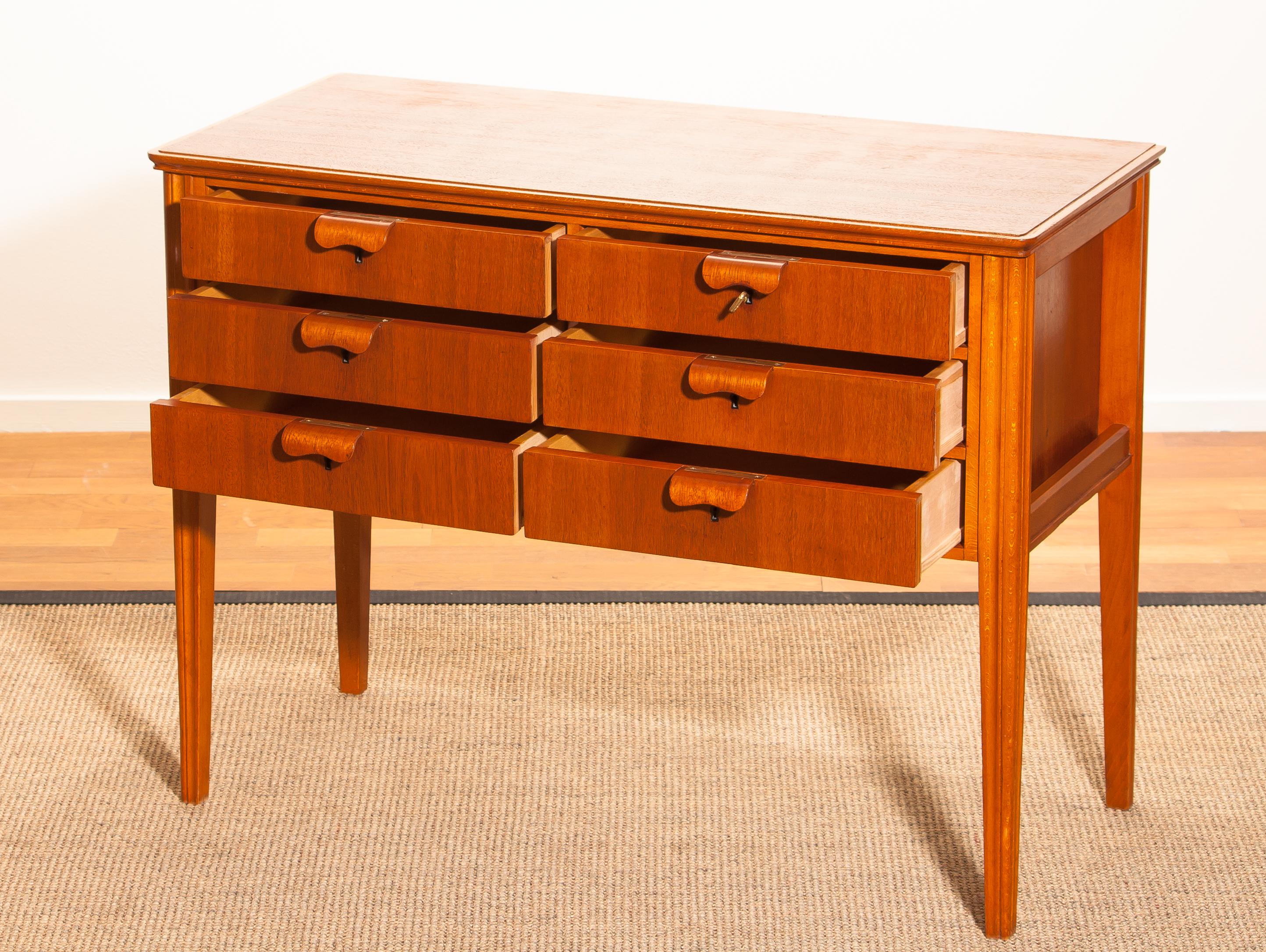 1950s, Teak and Beech Chest of Drawers by Ferdinand Lundquist In Good Condition In Silvolde, Gelderland