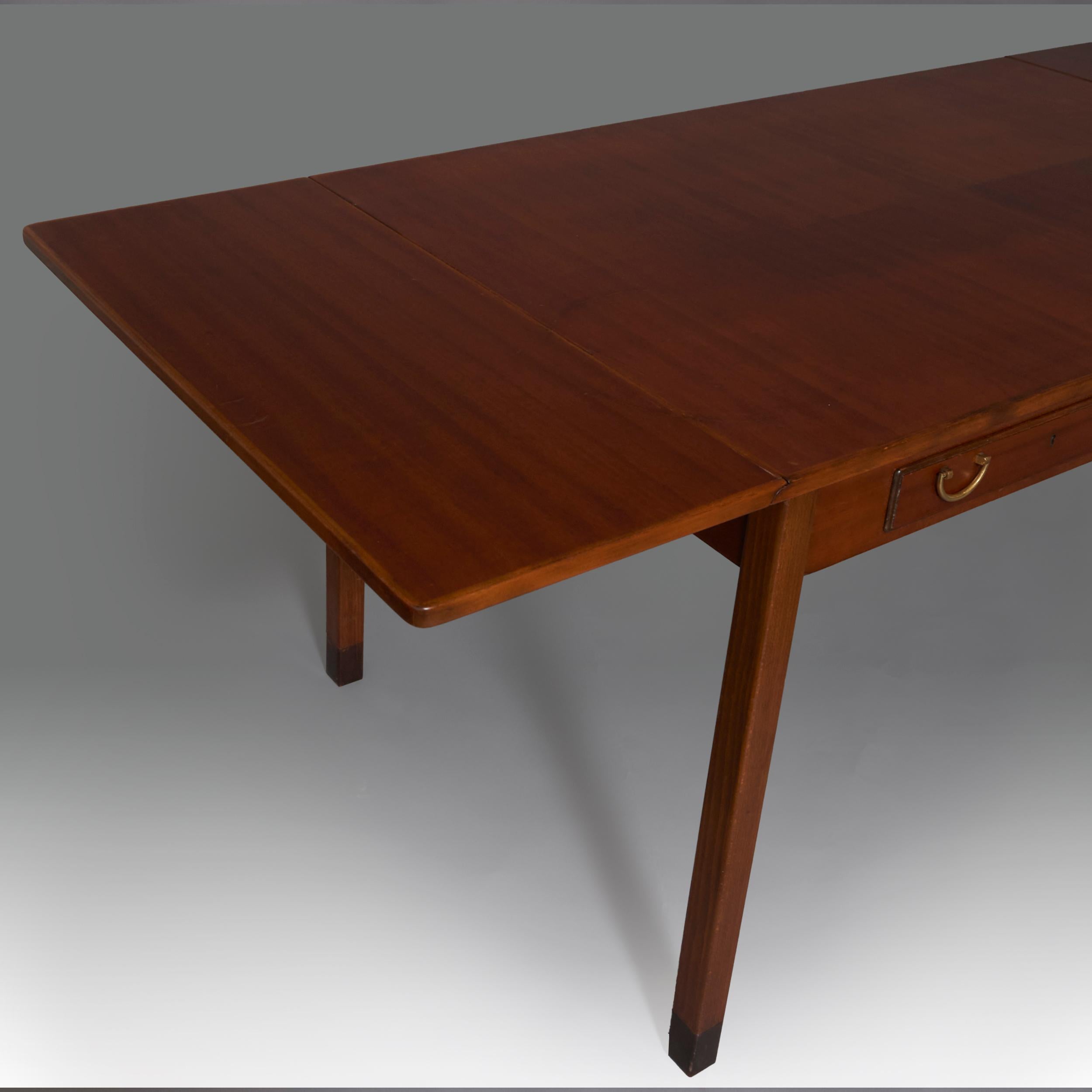 1950s Teak and Beech Desk by David Rosen In Good Condition For Sale In Madrid, ES