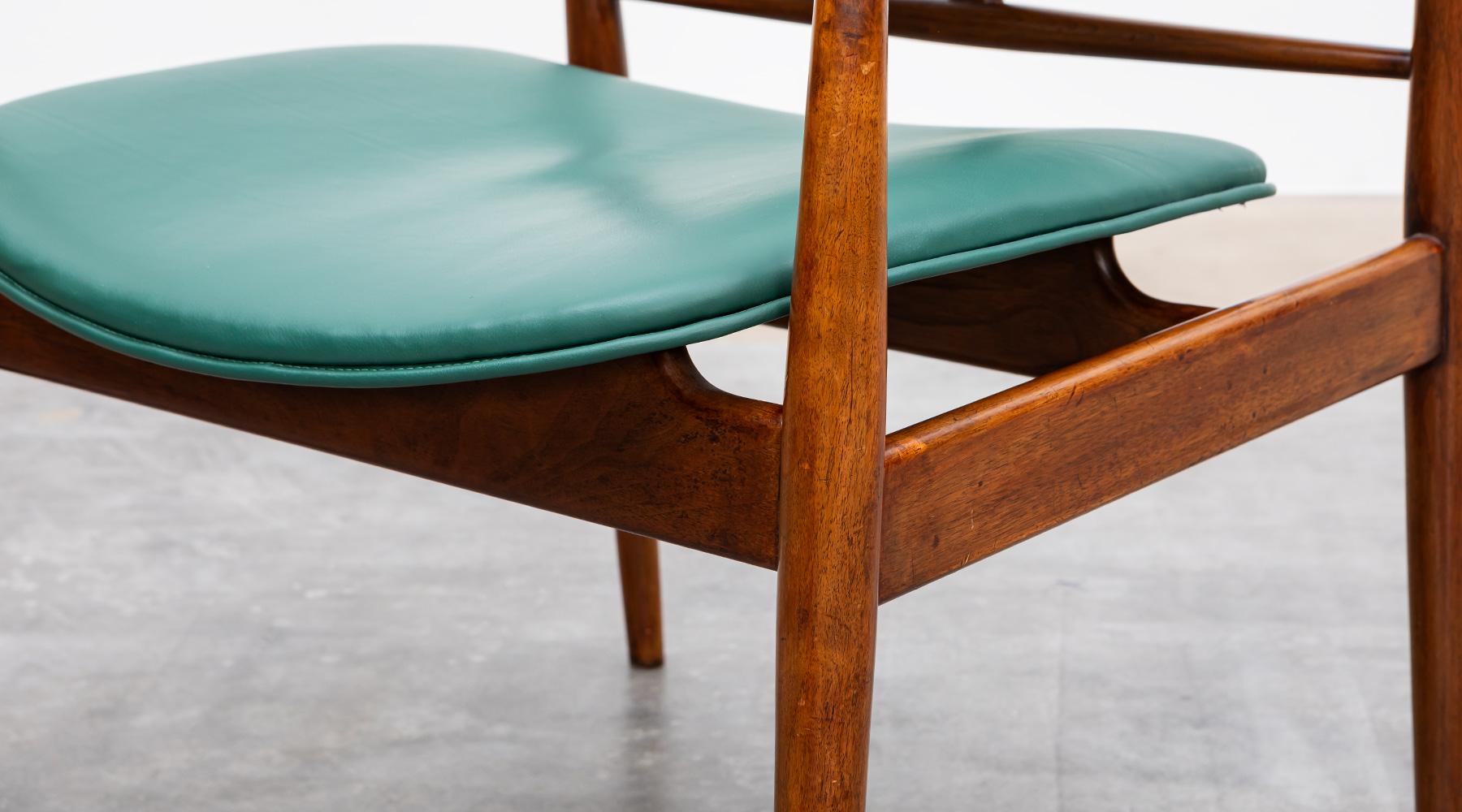 1950s Teak and green faux leather Chair by Finn Juhl For Sale 10