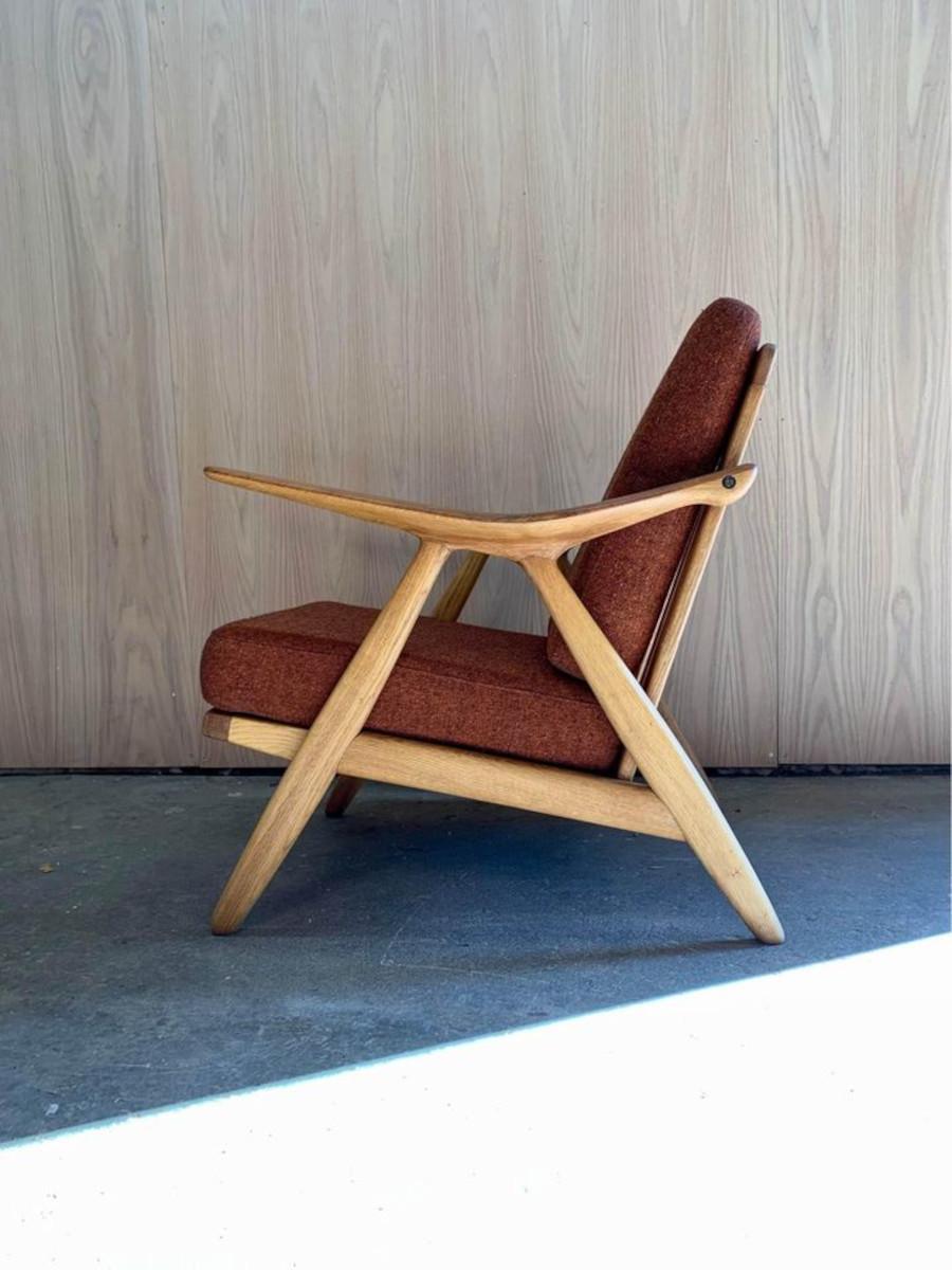 1950s Teak and Oak Lounge Chair by Arne Hovmand-Olsen In Excellent Condition In Victoria, BC