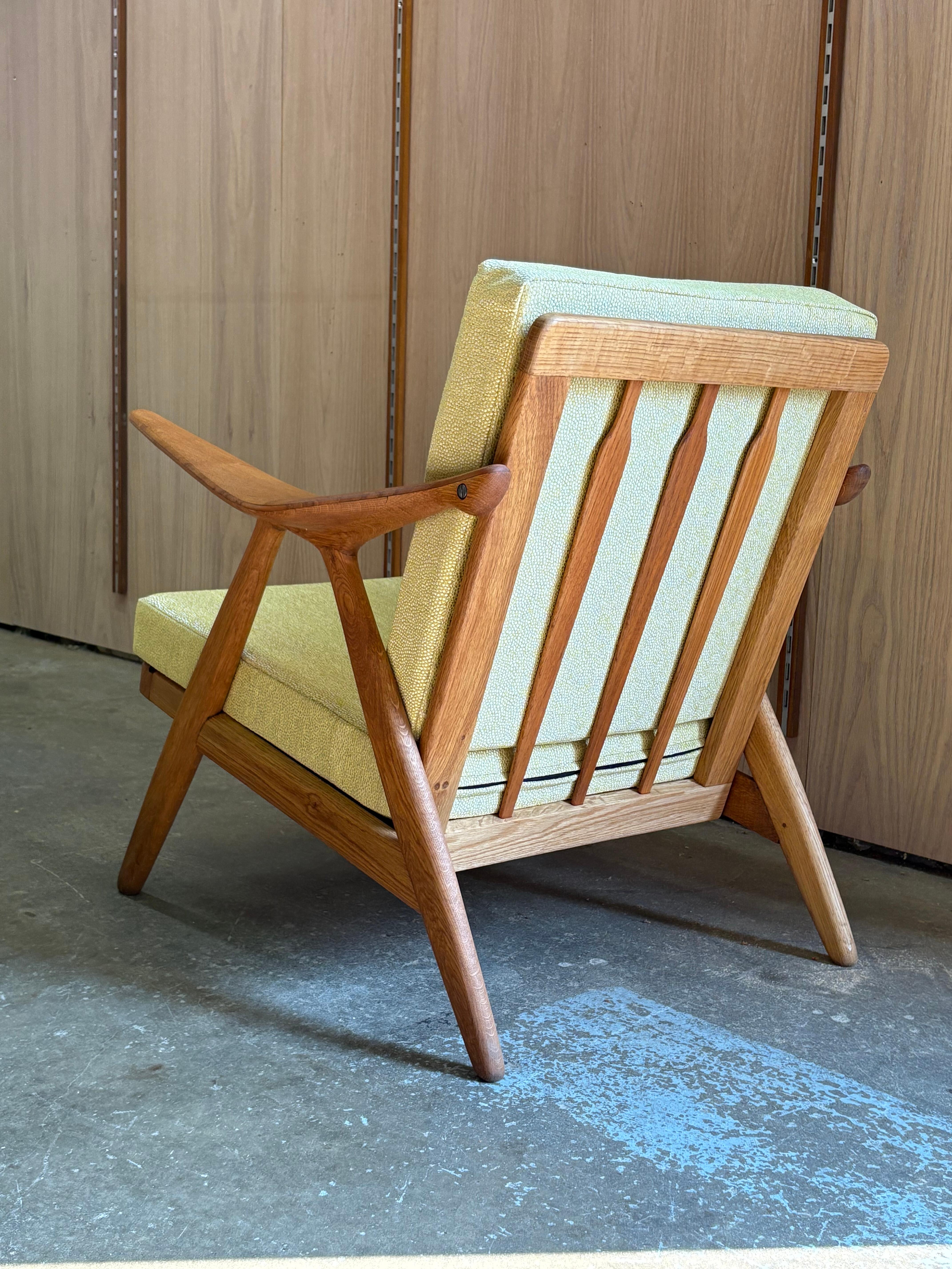 Chêne Chaise longue en teck et chêne des années 1950 par Arne Hovmand-Olsen en vente