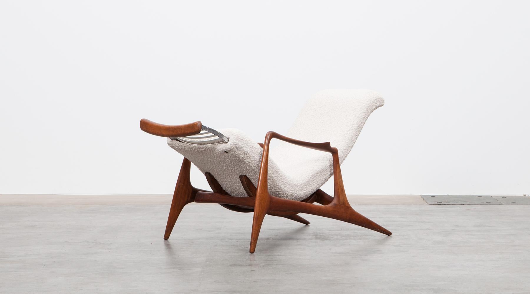 American 1950s Teak and White Upholstery Lounge Chair by Vladimir Kagan