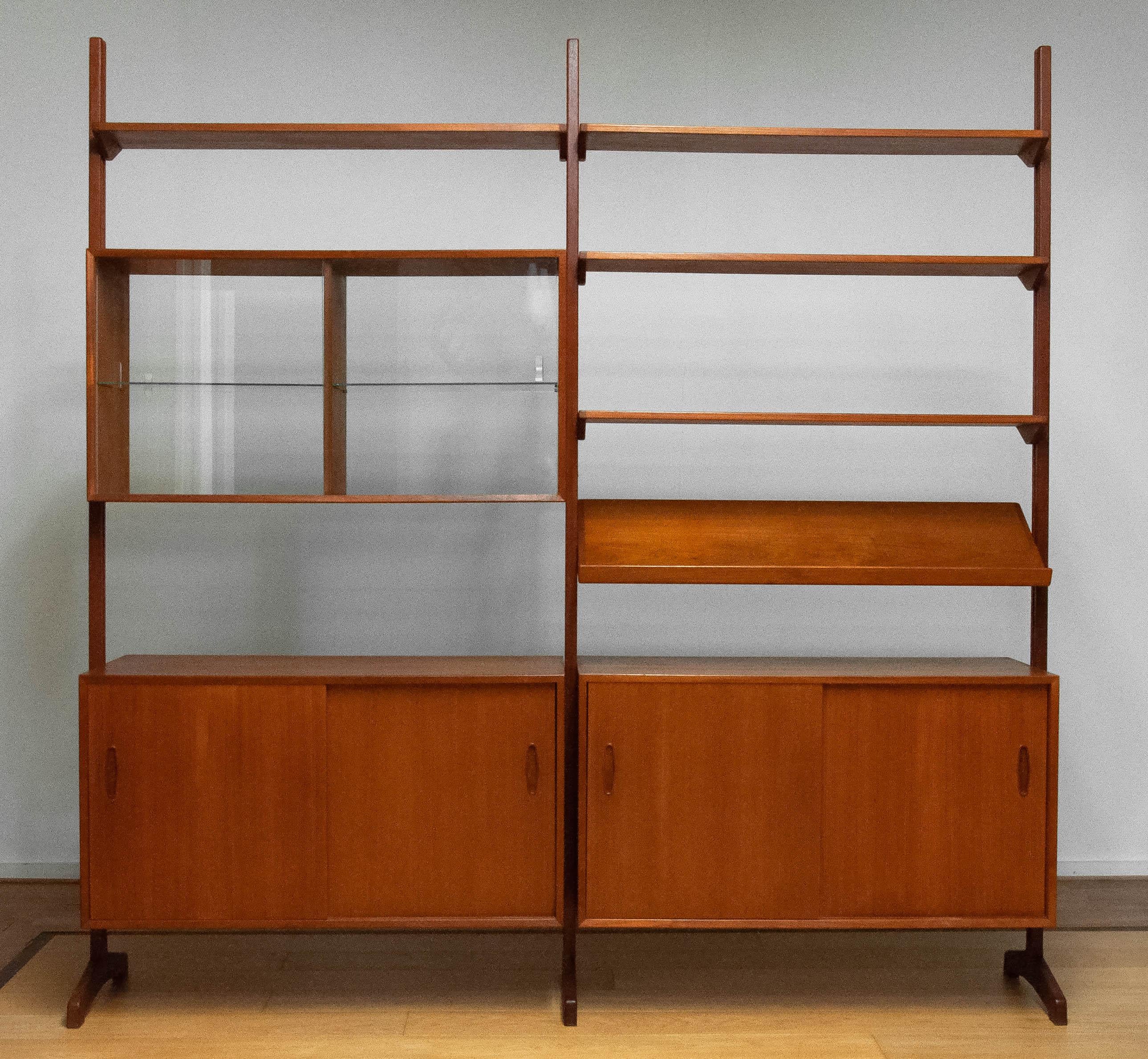 1950s Teak Bookcase Shelf Cabinet / Room divider By Nils Jonsson For Troeds. For Sale 3