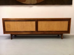 buffet en teck et cannage des années 1950 dans le style de Hans Wegner