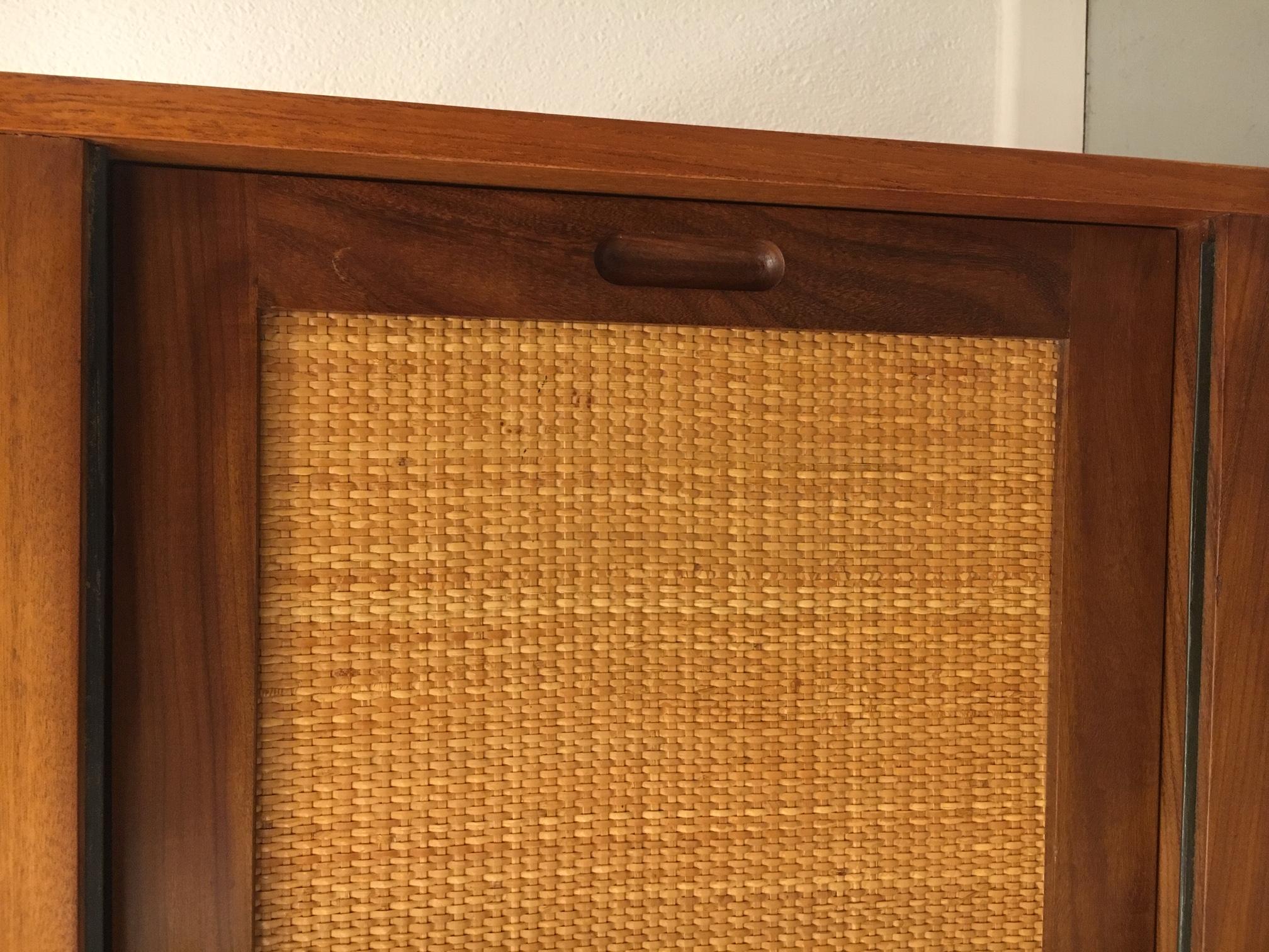 1950s Teak and Cane Sideboard in the Style of Hans Wegner In Good Condition In Geneva, CH