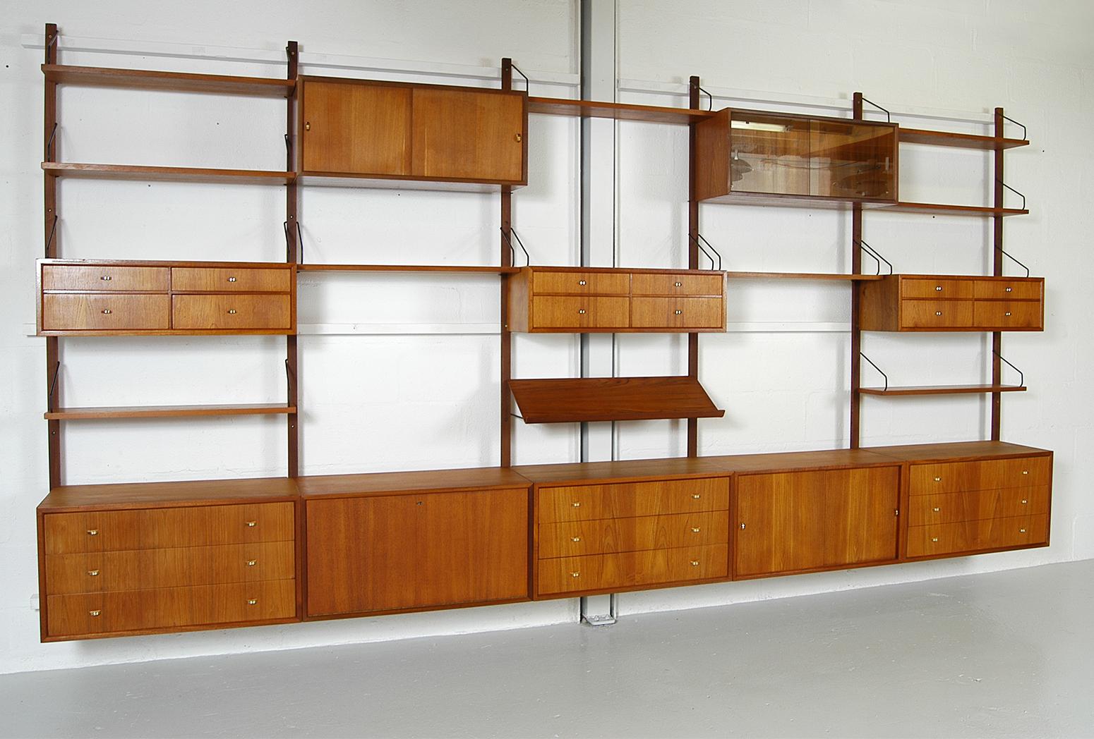 1950s dutch shipyard quad shelving