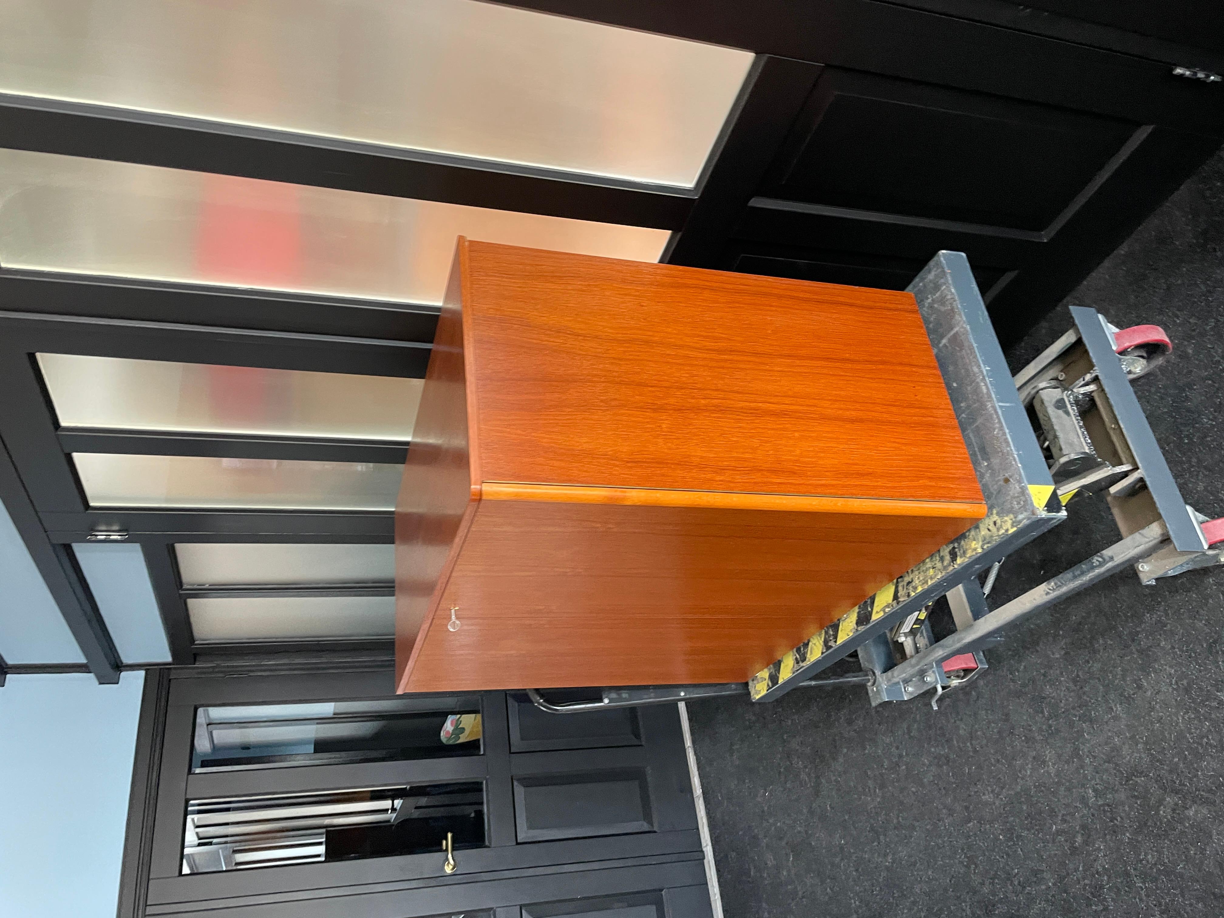 Teakholz High Boy / Buffetschrank , Schweden, 1950er Jahre im Angebot 6