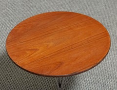 Table d'appoint en teck des années 1950 par Albert Larsson pour Alberts Tibro, Suède