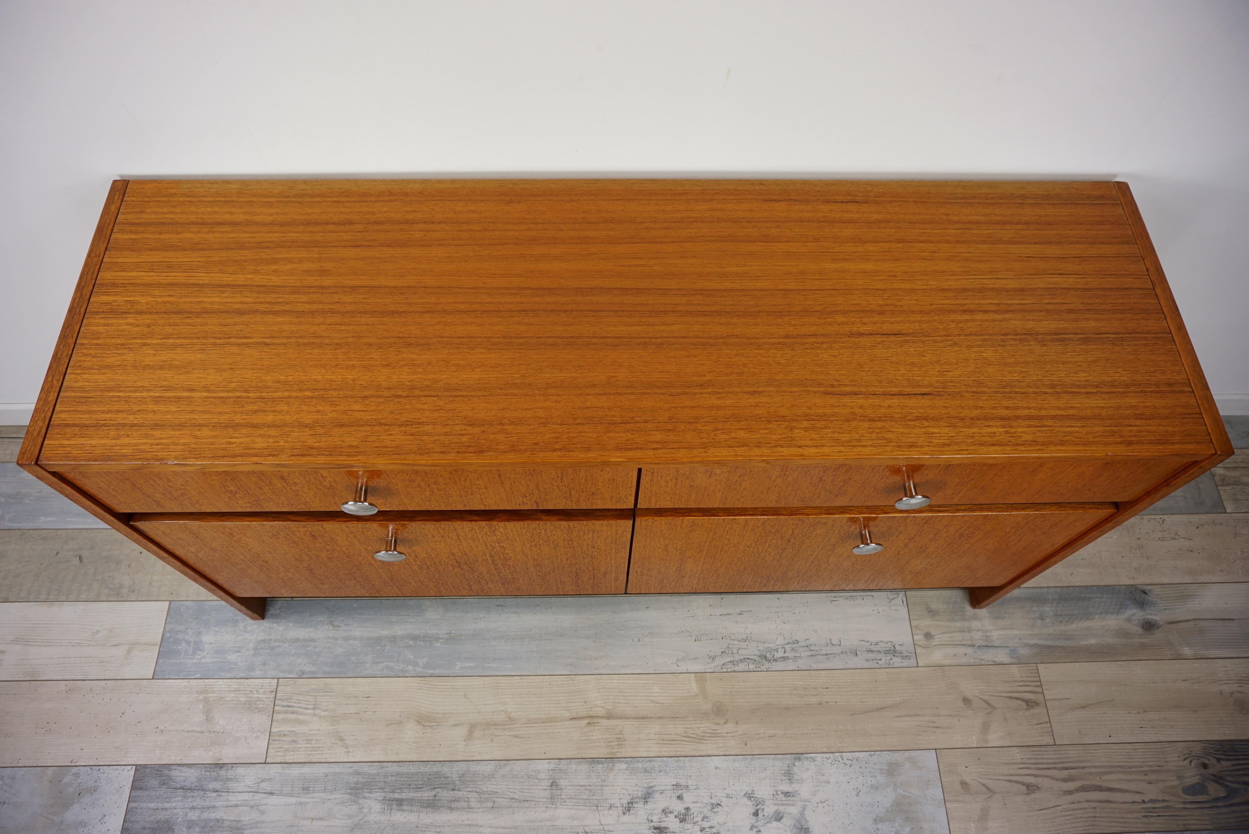 1950s Teak Wooden Low Cabinet In Good Condition In Tourcoing, FR